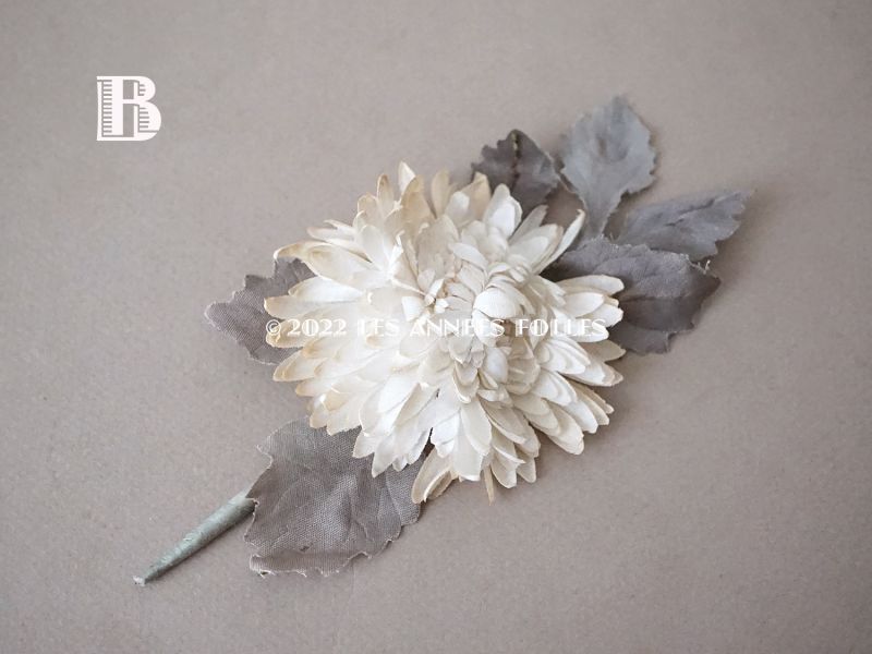 画像5:  アンティーク 布花 西洋菊 クリザンテーム コサージュ オフホワイト (5)