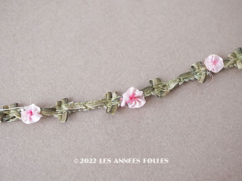 画像1: アンティーク シルク製 小さな薔薇のロココトリム ピンク　79cm (1)