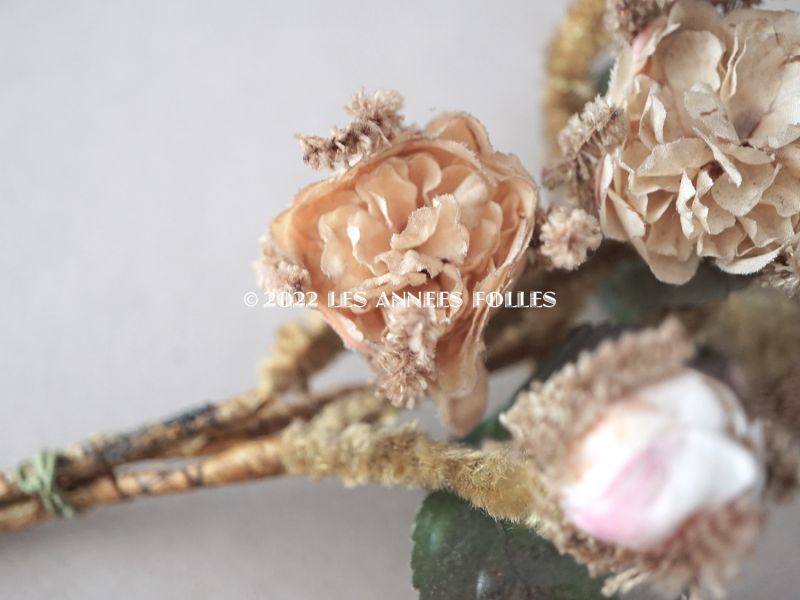 画像3: 19世紀 ナポレオン3世時代 アンティーク 薔薇のブーケの布花 パウダーピンク (3)