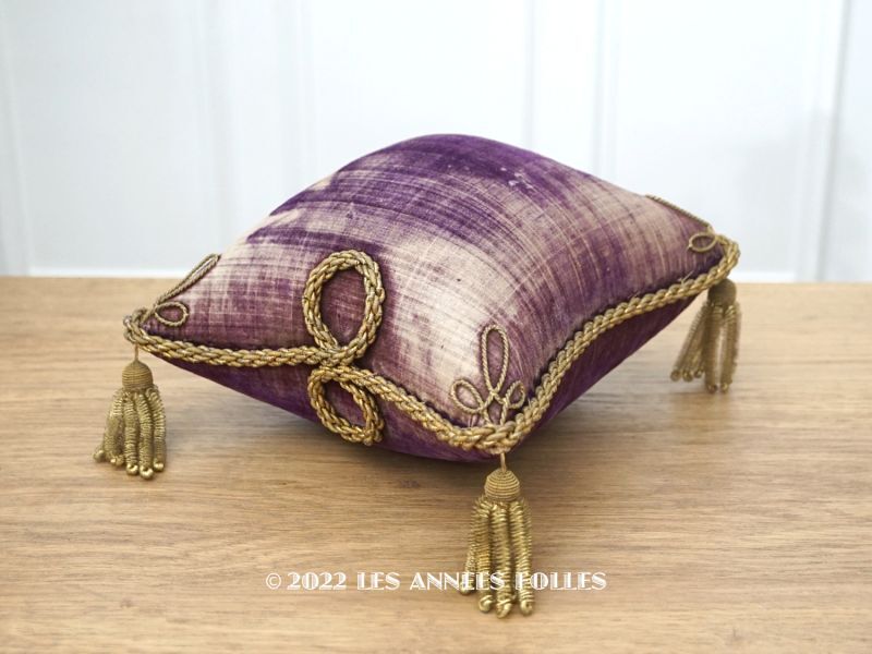 画像1: 19世紀末 アンティーク グローブ・ド・マリエのクッション ピンクッション 紫 (1)