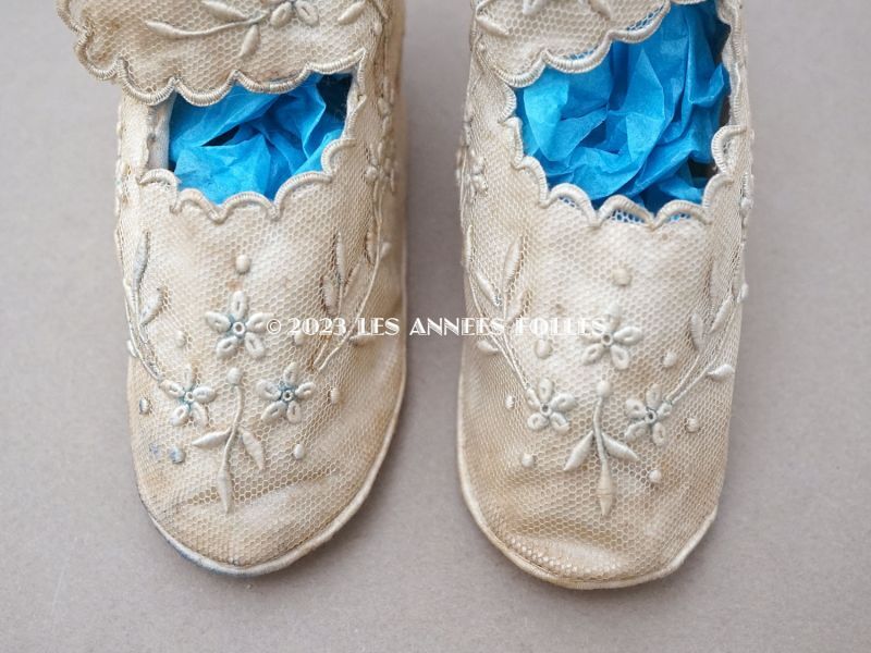 画像2: 1900年頃 アンティーク ベビーシューズ  花模様の手刺繍入り  (2)