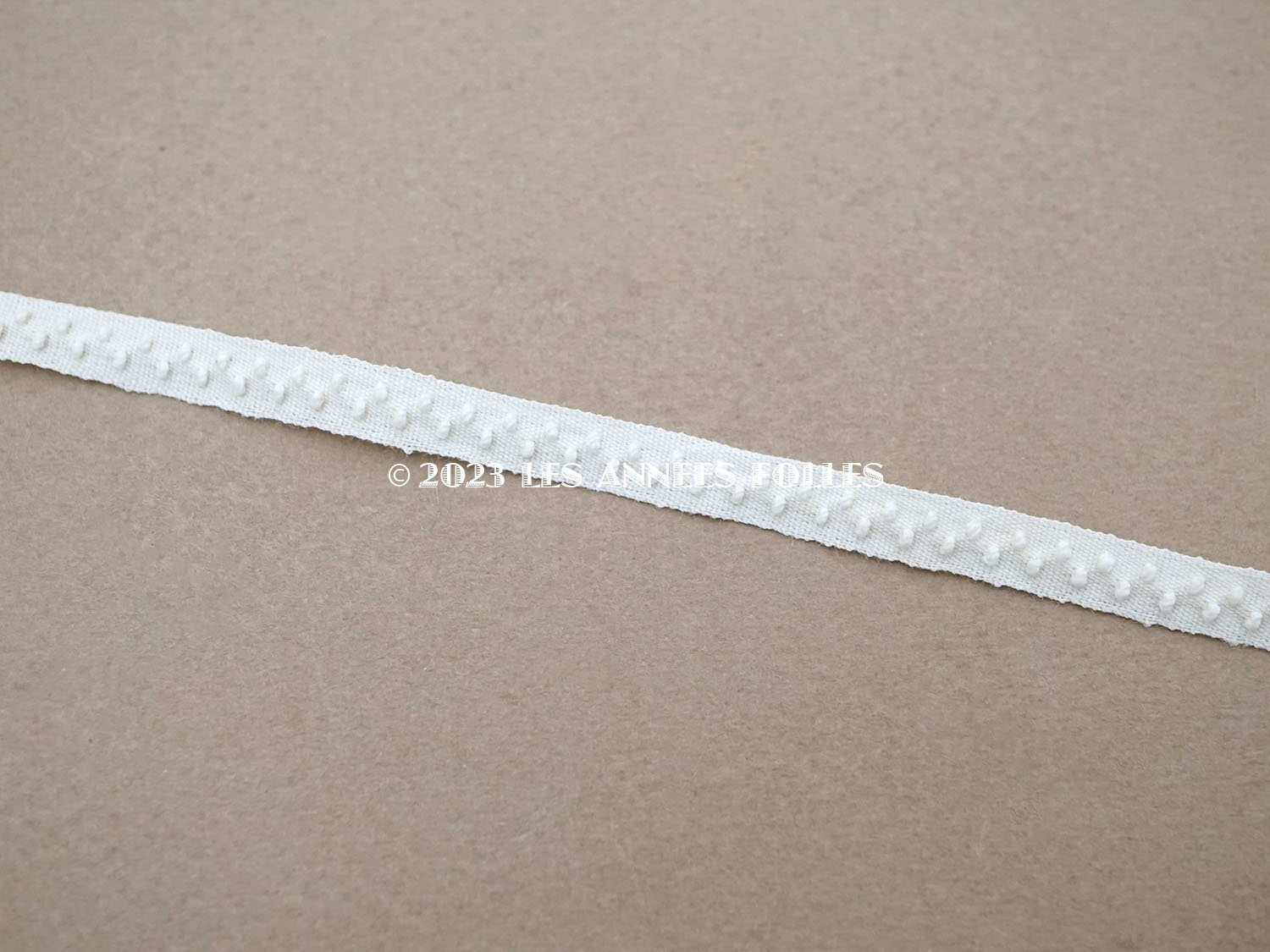 画像3: アンティーク 極細　ドット刺繍入りトリム オフホワイト　1.3m 6mm幅 (3)