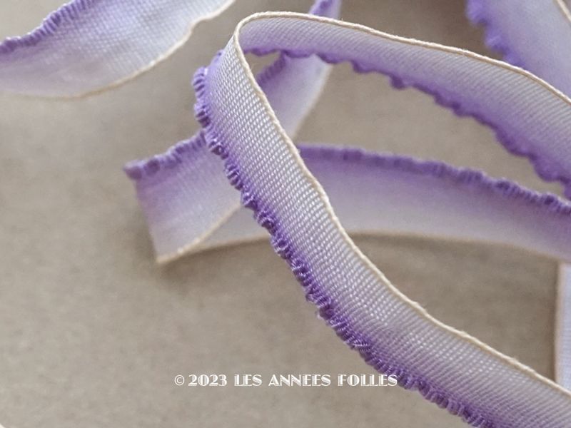 画像1: 19世紀末 アンティーク 極細　シルク製 フリル付トリム  6mm幅 薄紫  (1)