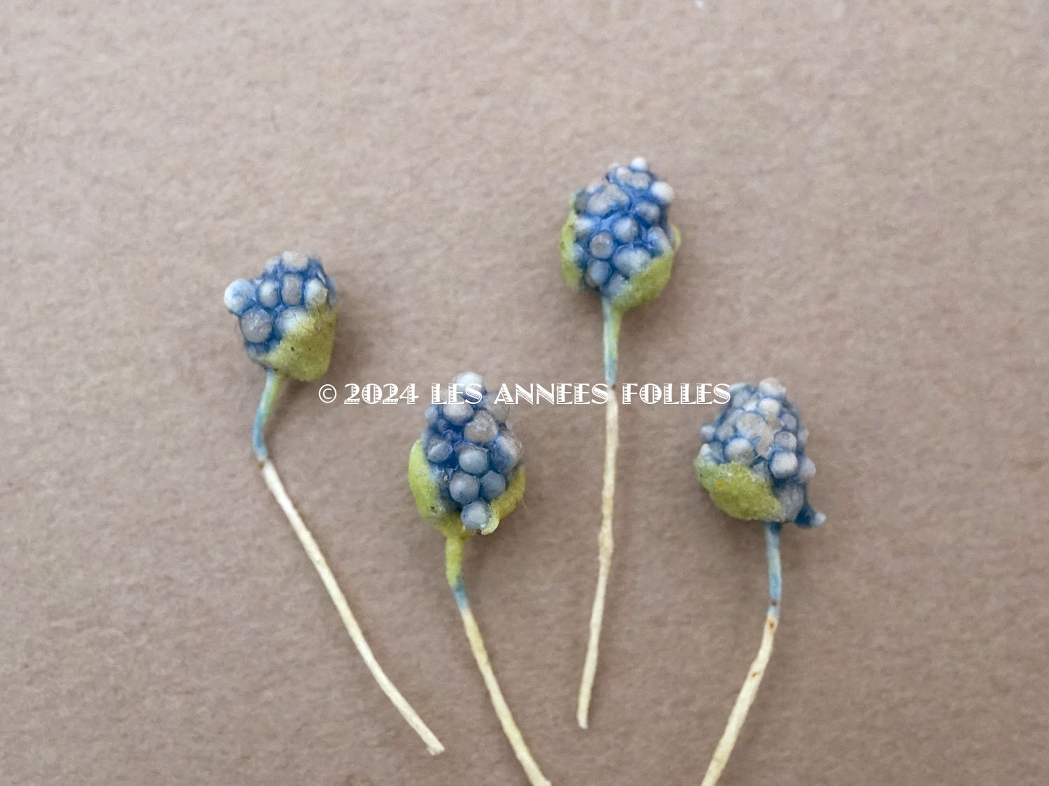 画像4: アンティーク 布花材料  28ピースのセット ブルー (4)