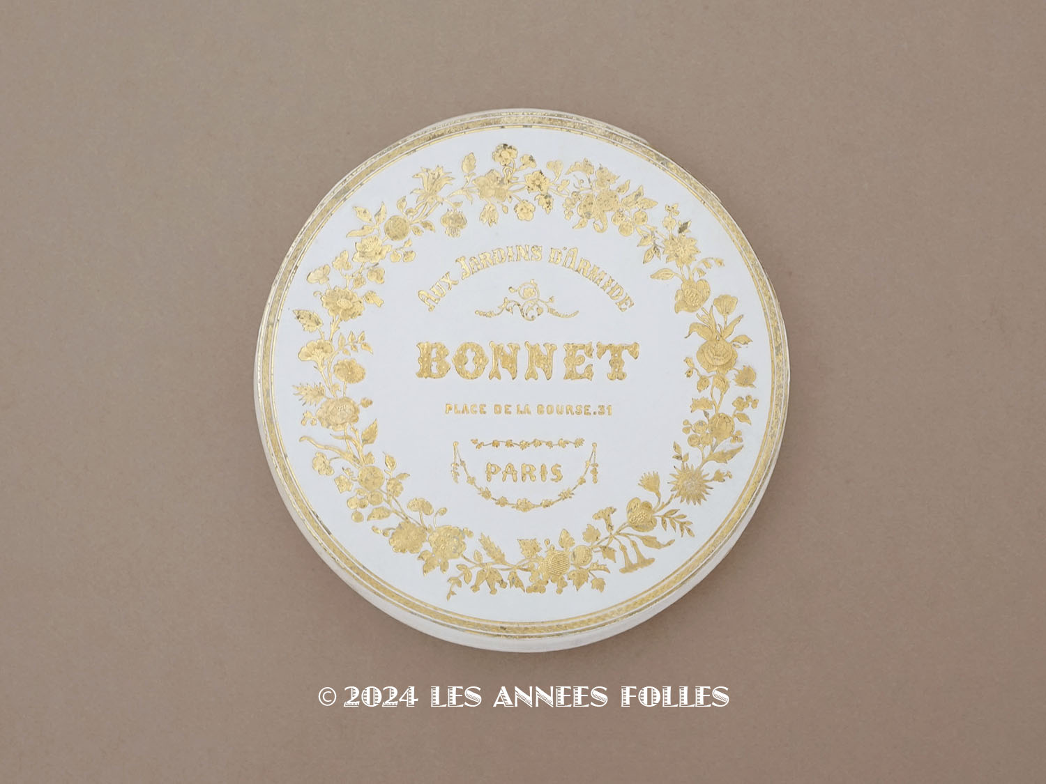 画像1: 1850年頃 アンティーク チョコレートボックス AUX JARDINS D'ARMIDE - BONNET PARIS - (1)