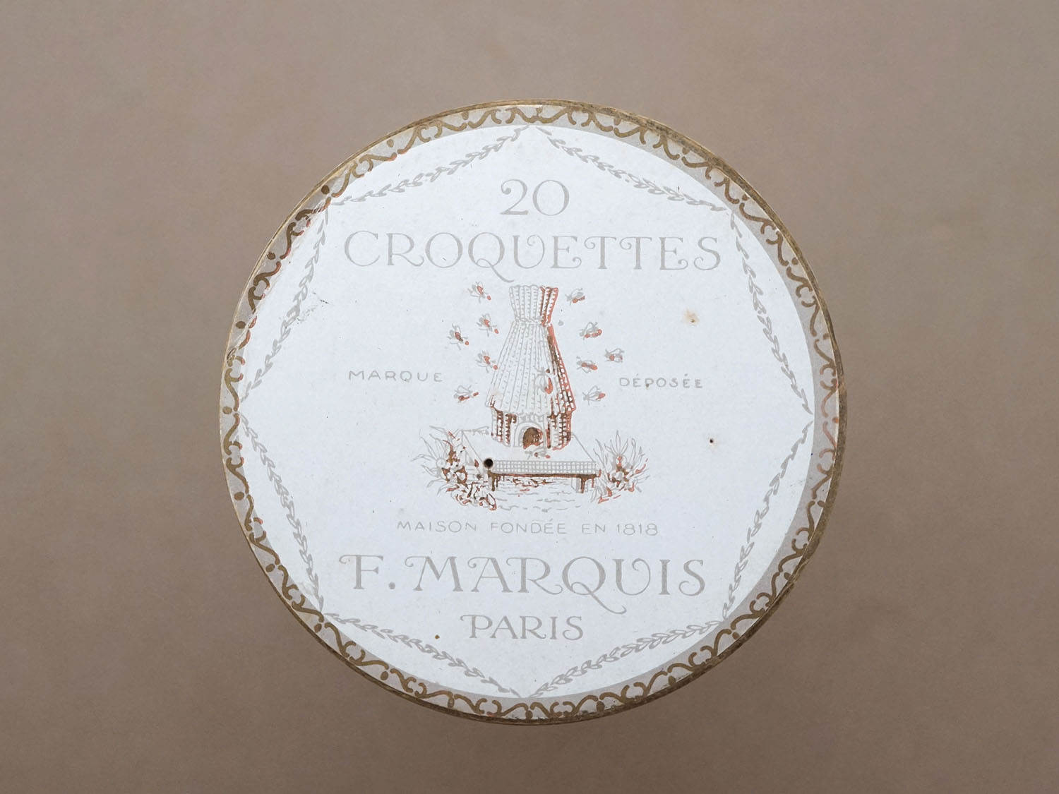 画像2: ＊蚤の市＊ アンティーク 『ショコラ・フランソワ・マルキ』のお菓子箱  20 CROQUETTES CHOCOLAT AU LAIT - CHOCOLAT FRANCOIS MARQUIS PARIS - (2)