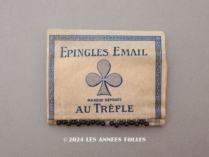 画像1: 未使用 アンティーク エパングルシート 97ピース EPINGLES EMAIL AU TREFLE  (1)