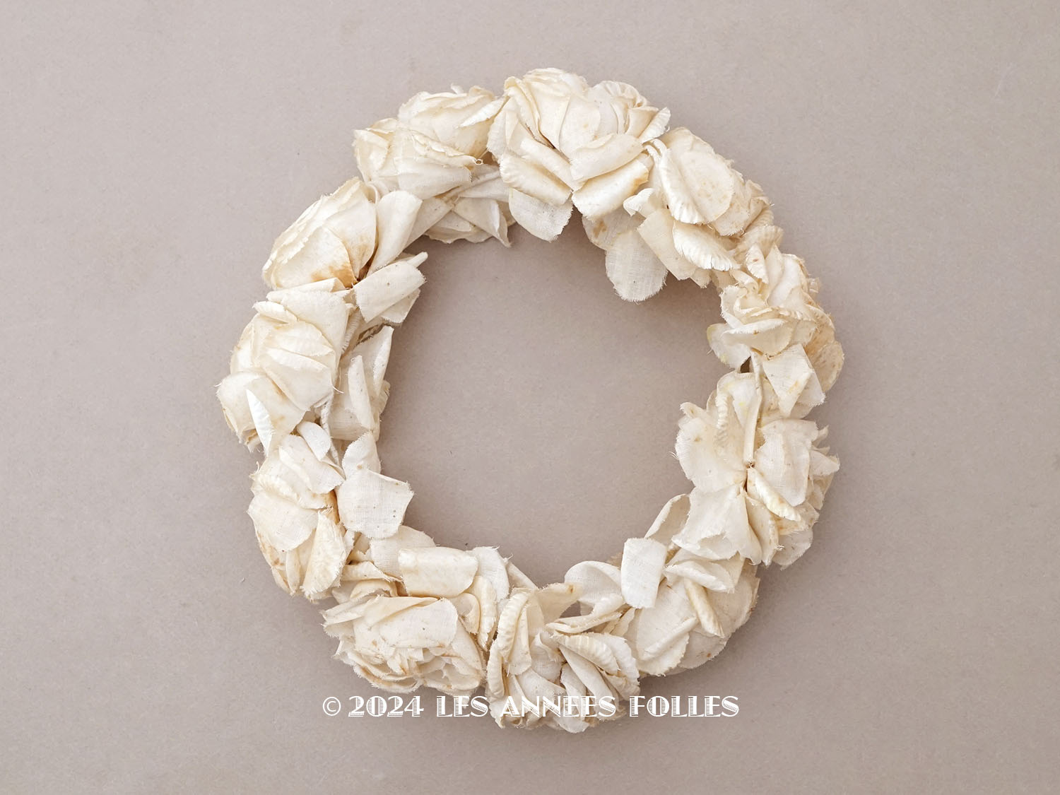 画像1: アンティーク シルクサテン 薔薇の布花のティアラ 花冠  エクリュ＆オフホワイト (1)