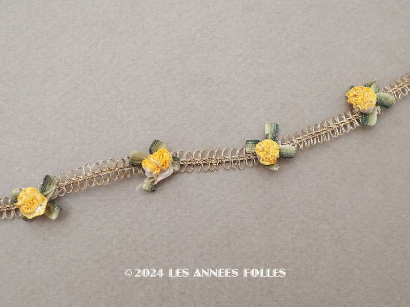 画像1: 19世紀末 アンティーク 薔薇のロココトリム イエロー 75cm (1)