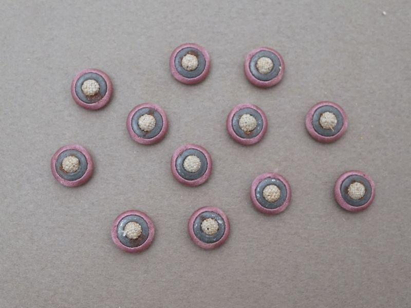 画像3: アンティーク シルク製 くるみボタン オールドローズ 10mm 12ピース  (3)