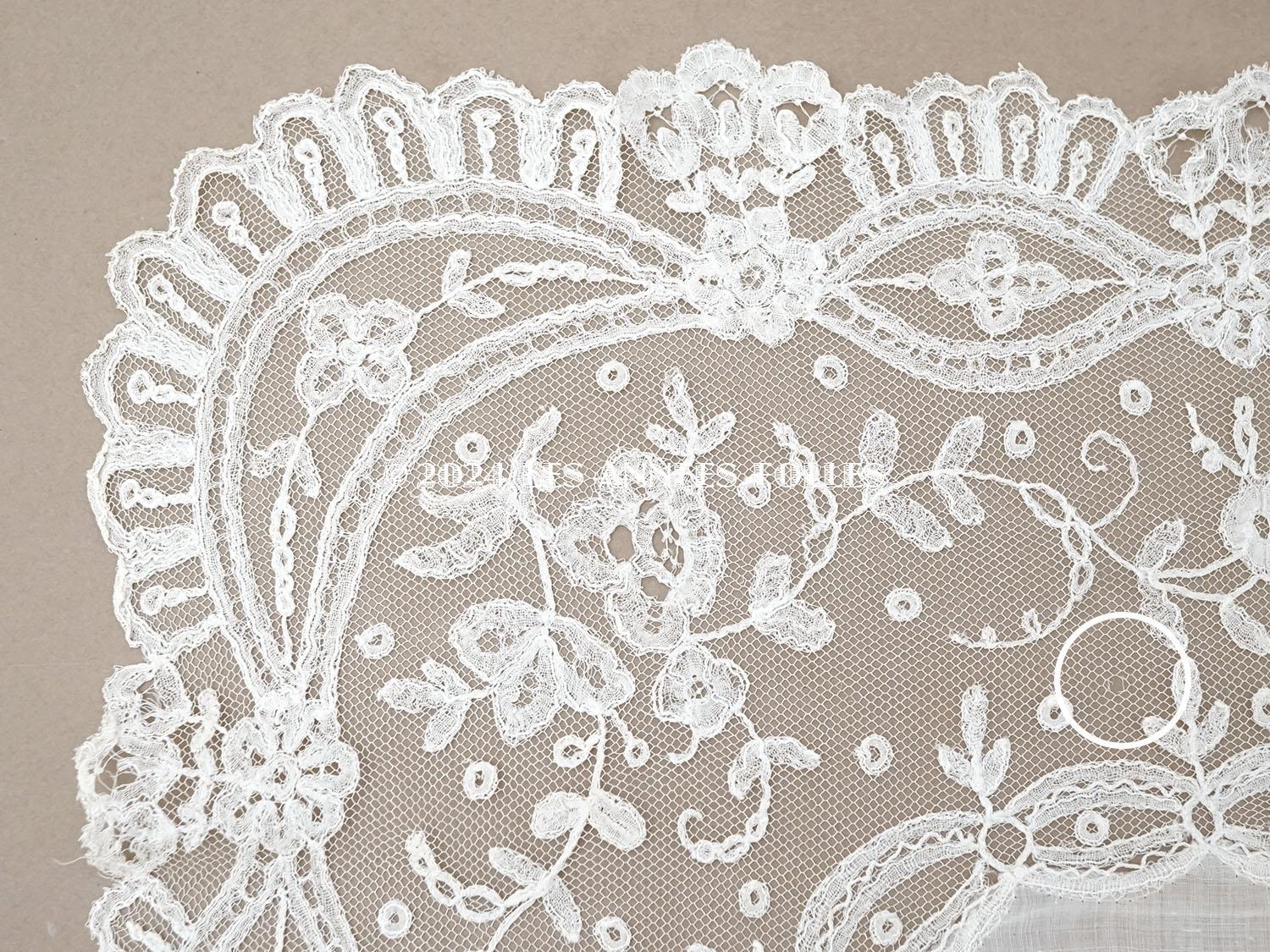 画像2: 19世紀末 アンティーク  結婚式のハンカチ 薔薇模様 アプリカシオン・アングルテール (ボビンレース)　 (2)