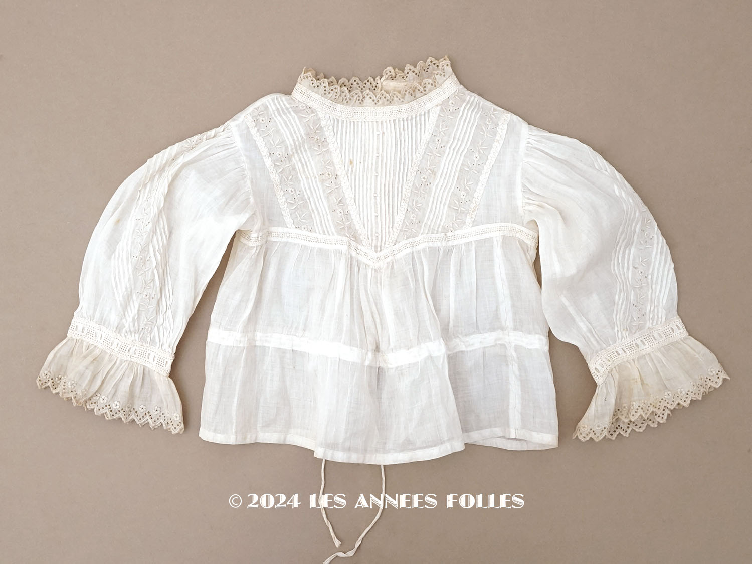 画像1: アンティーク ドール＆ベビー用 花刺繍のブラウス ホワイトワーク&レース (1)
