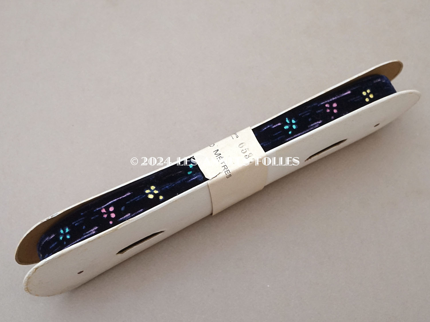 画像2: 未使用 アンティーク 花のハンドペイント ベルベットリボン ダークブルー 10m PON 6537 (2)