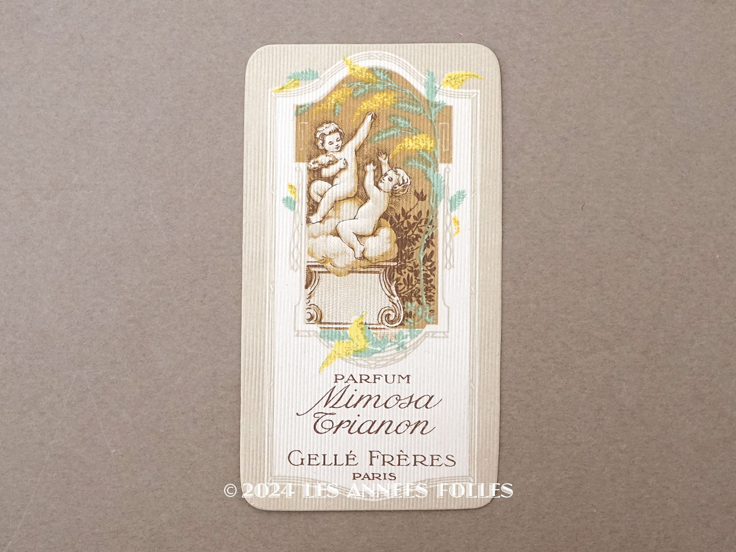 画像1: アンティーク 天使とミモザのパフュームカード PARFUM MIMOSA TRIANON - GELLE FRERES PARIS - (1)