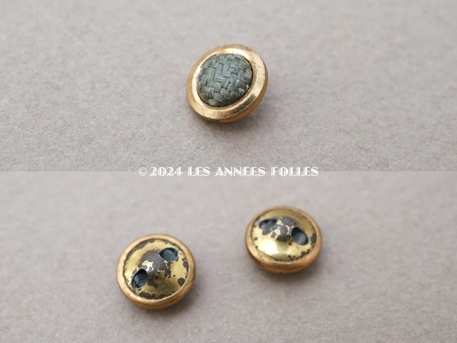 画像2: アンティーク シルク＆メタルボタン 8mm 4ピースのセット ゴールド &グレー (2)