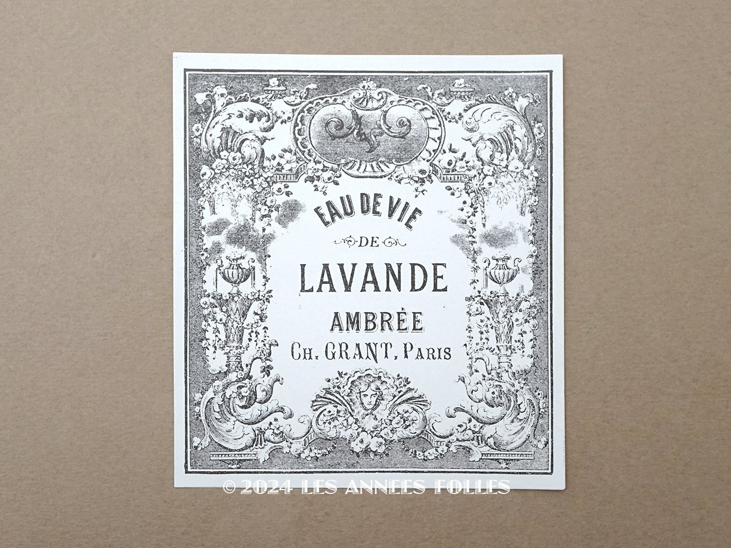 画像1: 19世紀末 アンティーク パフュームラベル EAU DE VIE DE LAVANDE AMBREE - CH.GRANT PARIS - (1)