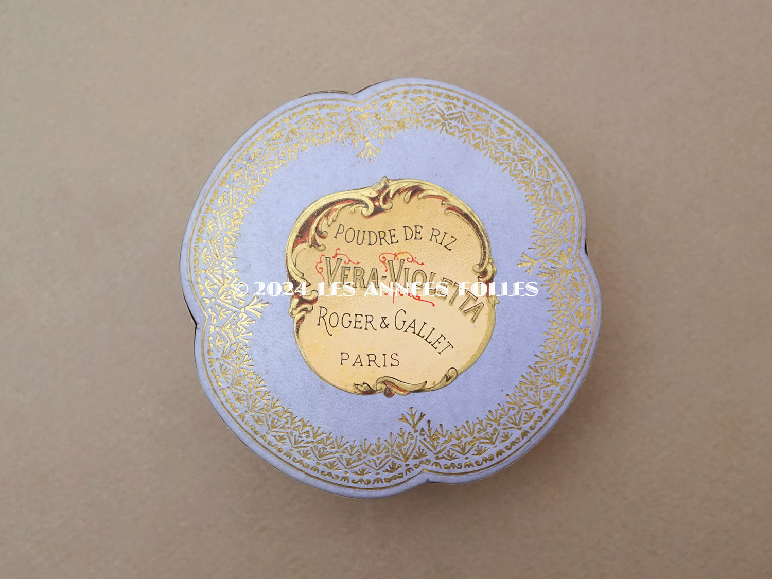 画像2: 【クリスマスセール2024対象外】未開封 アンティーク パウダーボックス VERA VIOLETTA - ROGER&GALLET PARIS - (2)