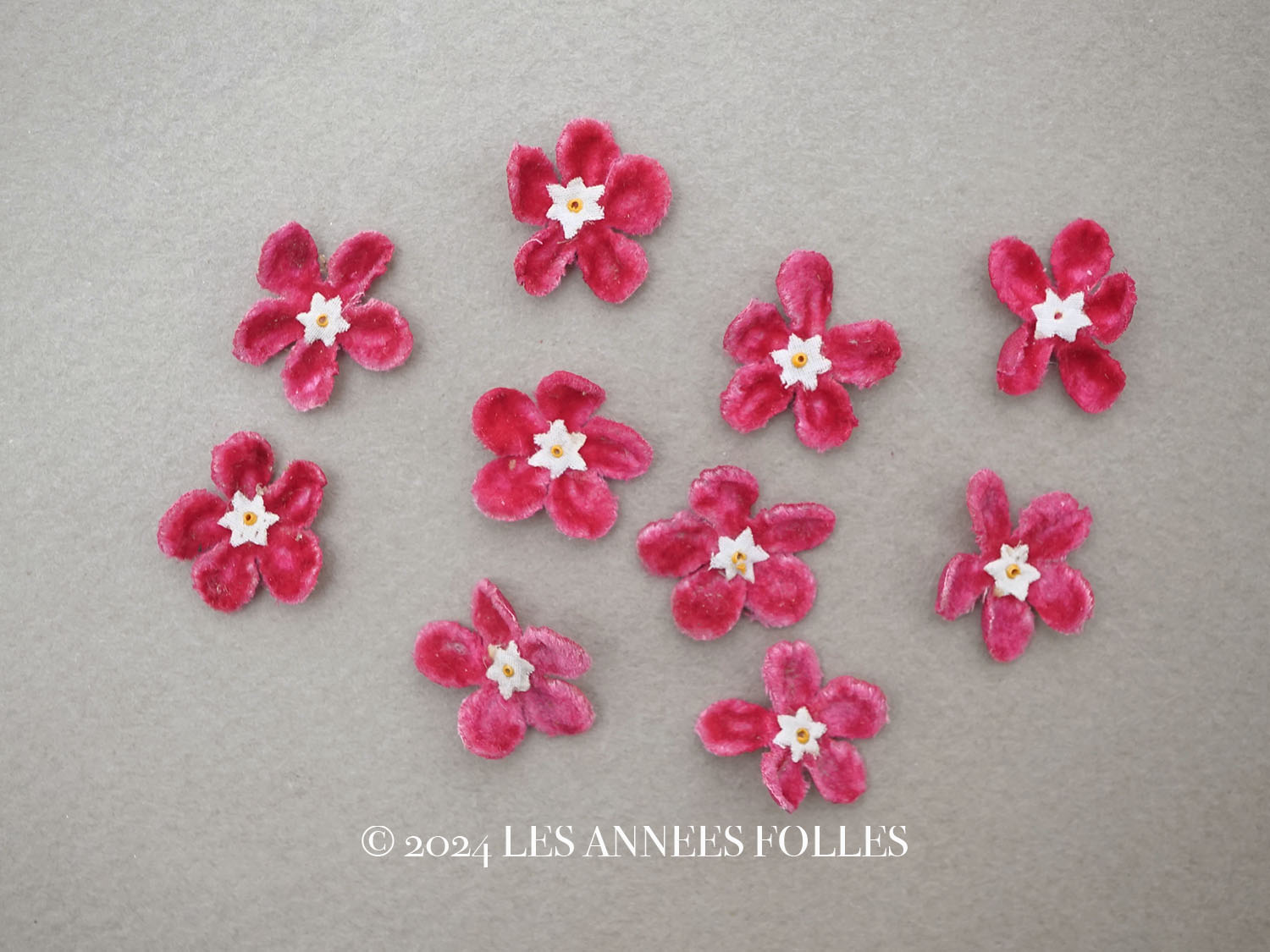 画像1: アンティーク 布花 ベルベットの花びら 10ピースのセット チェリーピンク 18mm (1)
