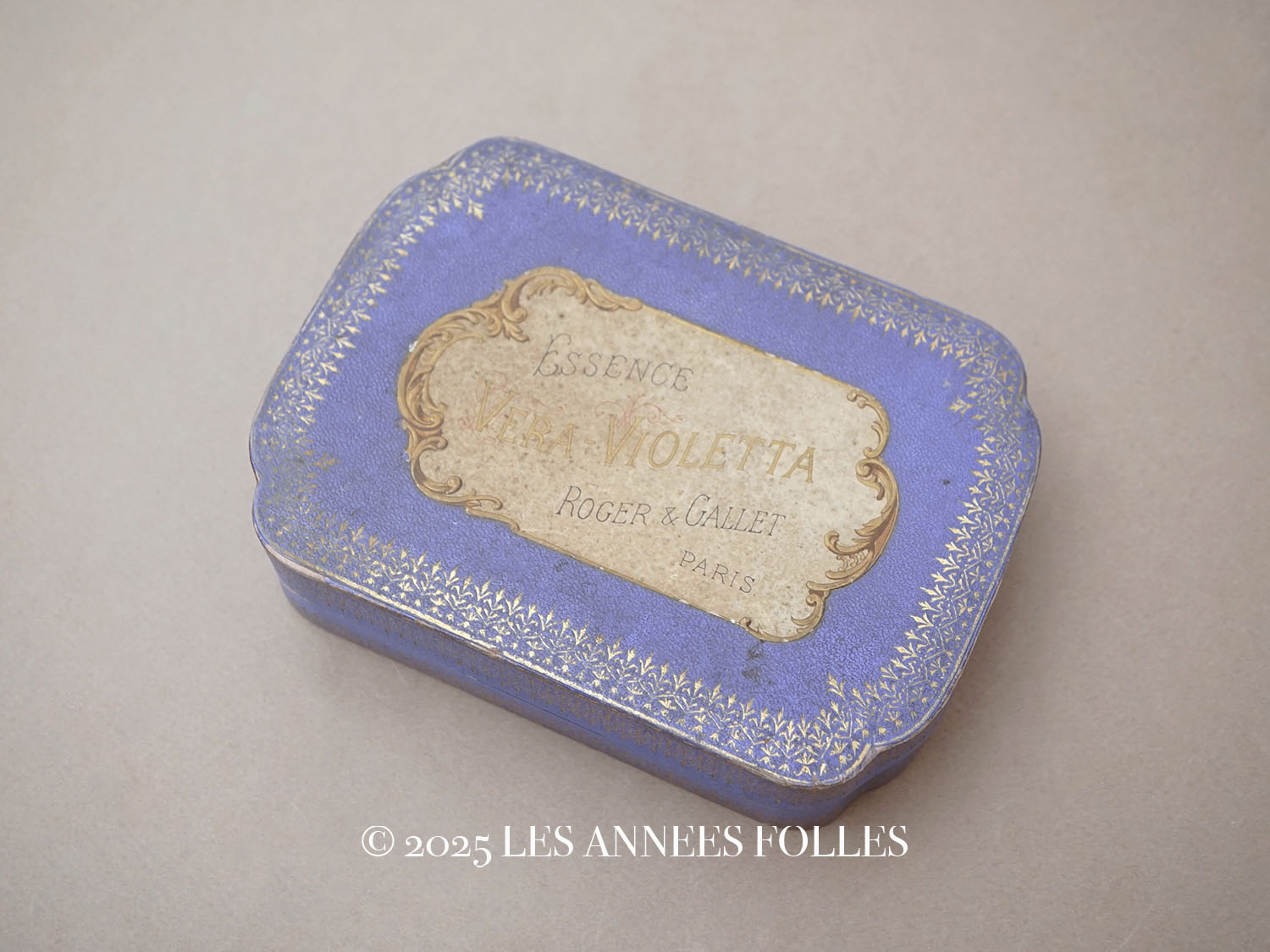 画像1: アンティーク パフュームボックス  ESSENCE VERA VIOLETTA - ROGER&GALLET PARIS - (1)