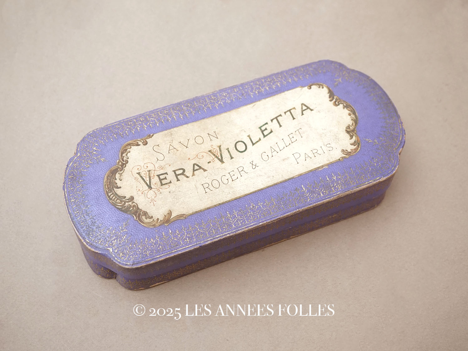 画像1: ＊蚤の市＊アンティーク ソープボックス VERA VIOLETTA - ROGER&GALLET PARIS - (1)