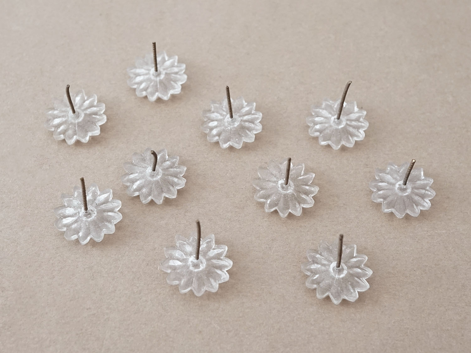 画像5: アンティーク 花のガラスパーツ クリア 約21mm 6ピースのセット  (5)
