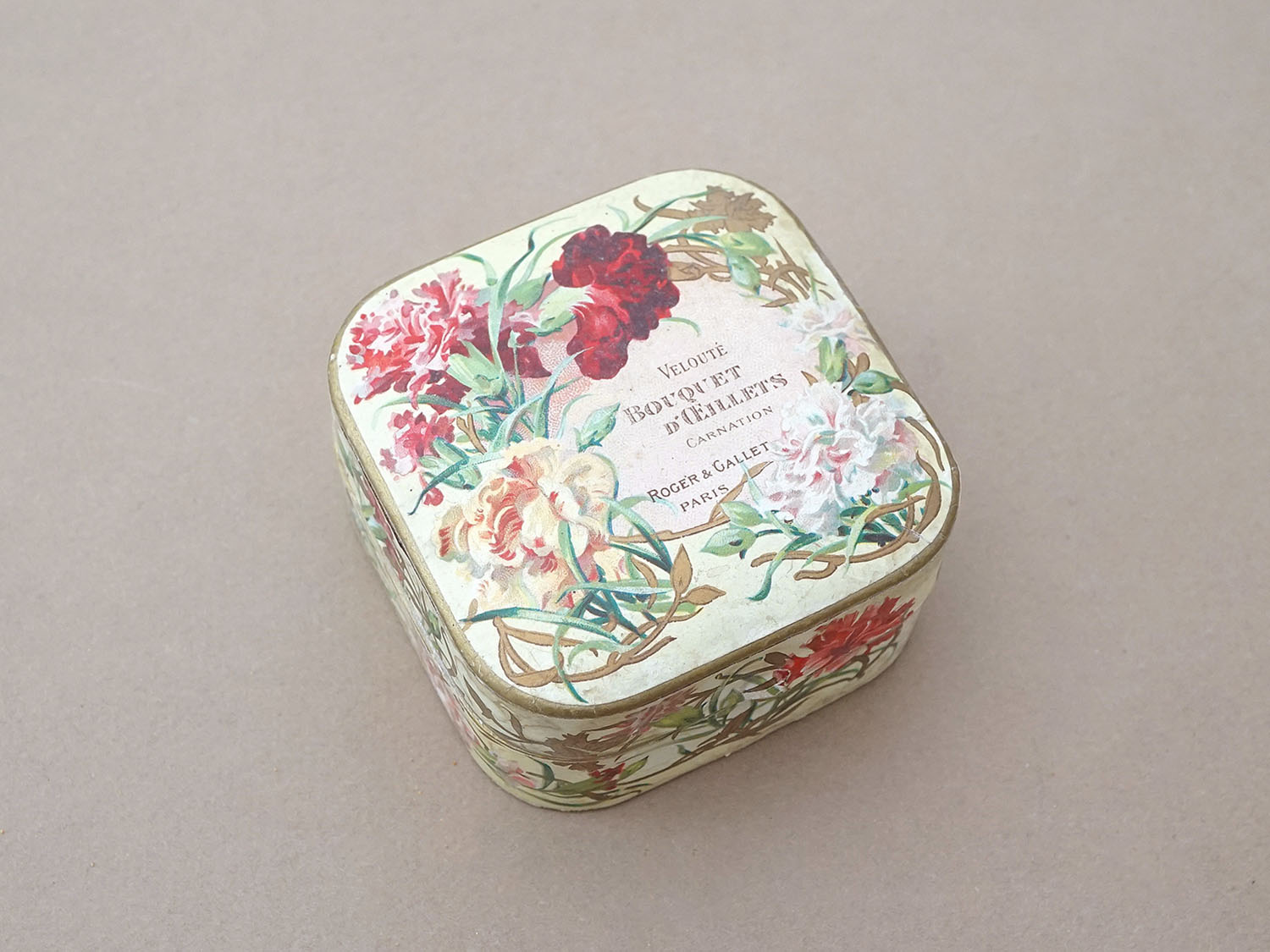 画像2: アンティーク パウダーボックス VELOUTE BOUQUET D'OEILLETS CARNATION - ROGER & GALLET PARIS - (2)