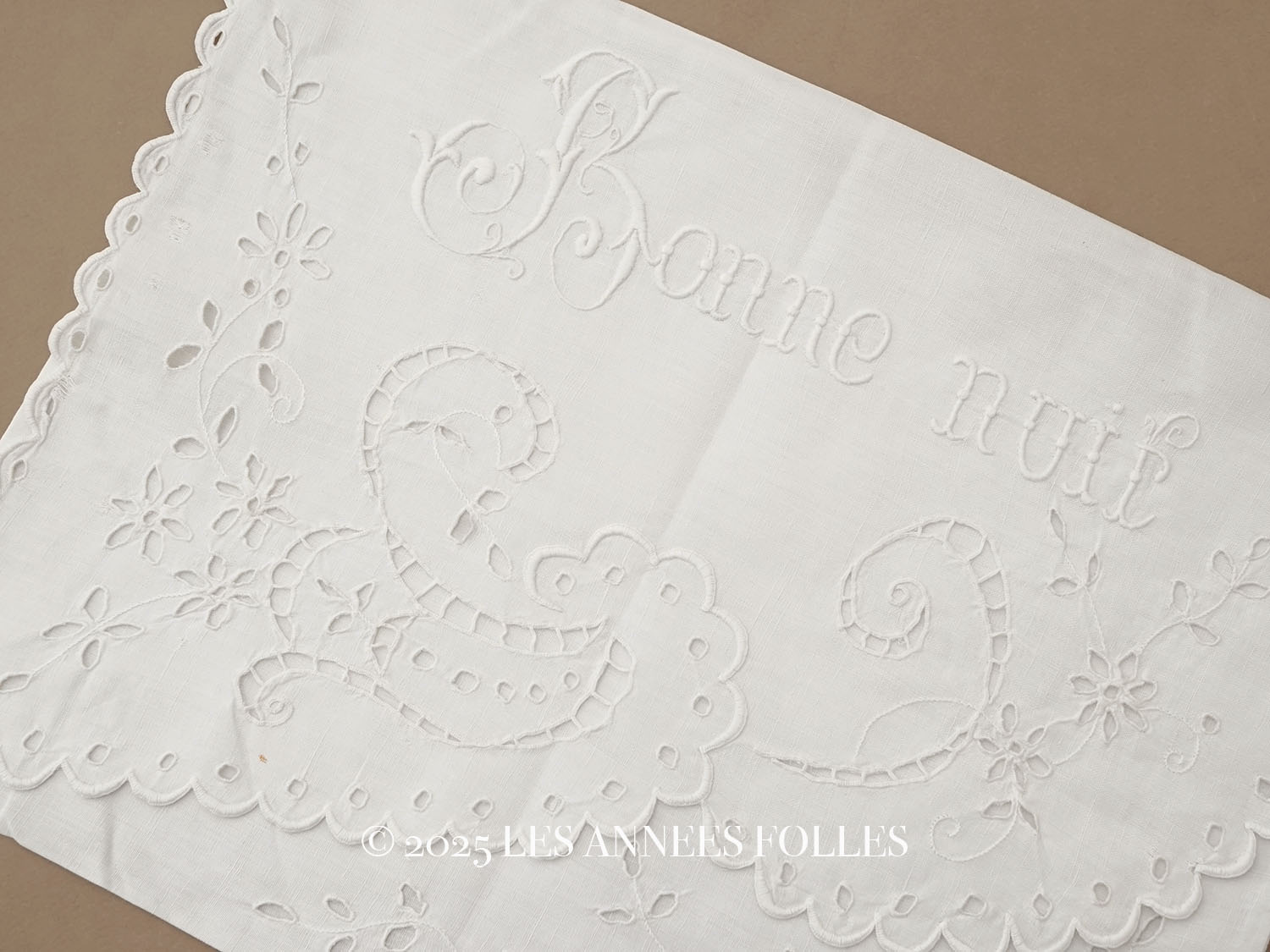 画像1: アンティーク パジャマケース BONNE NUIT 手刺繍 ホワイトワーク (1)