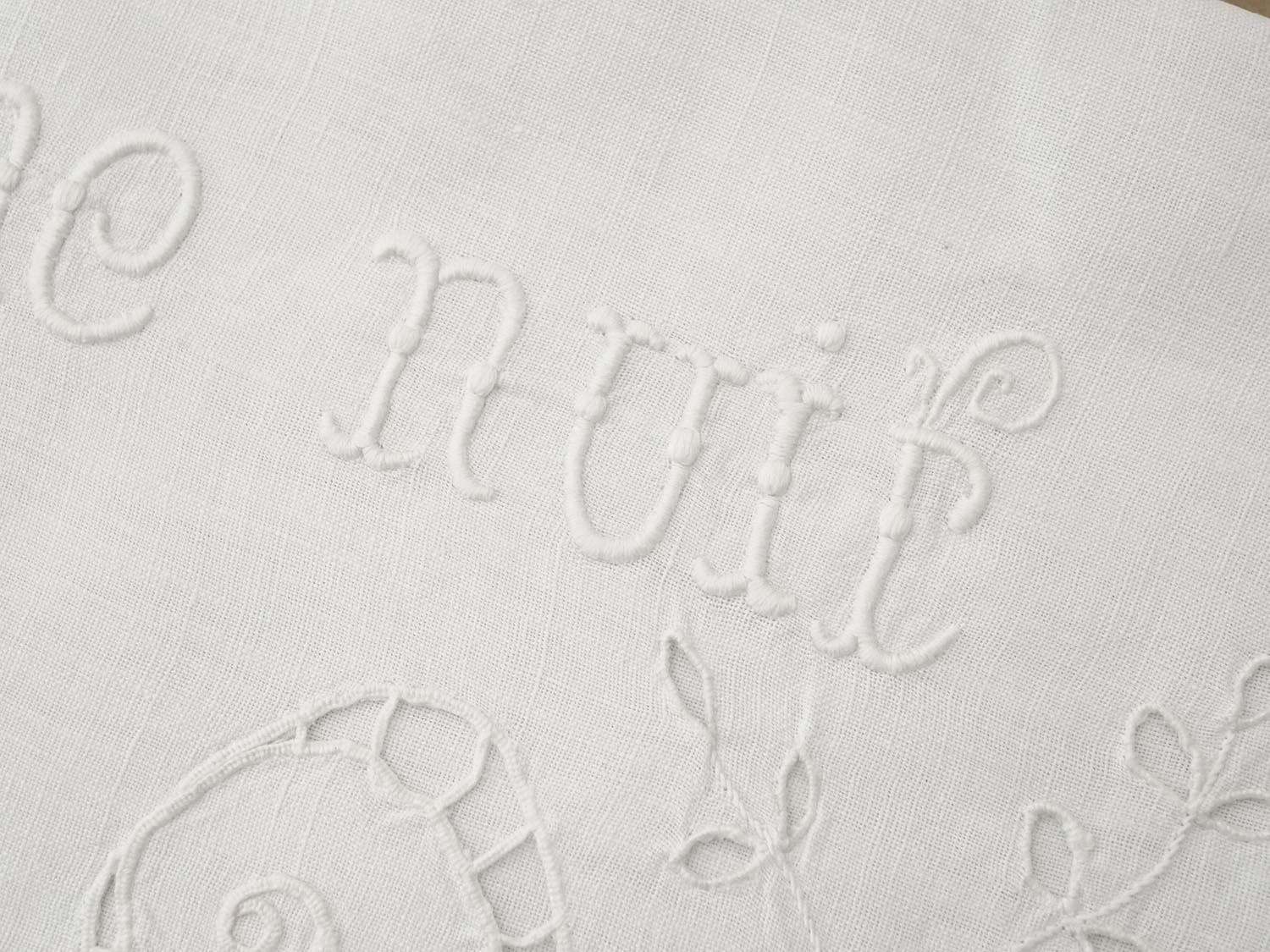 画像5: アンティーク パジャマケース BONNE NUIT 手刺繍 ホワイトワーク (5)
