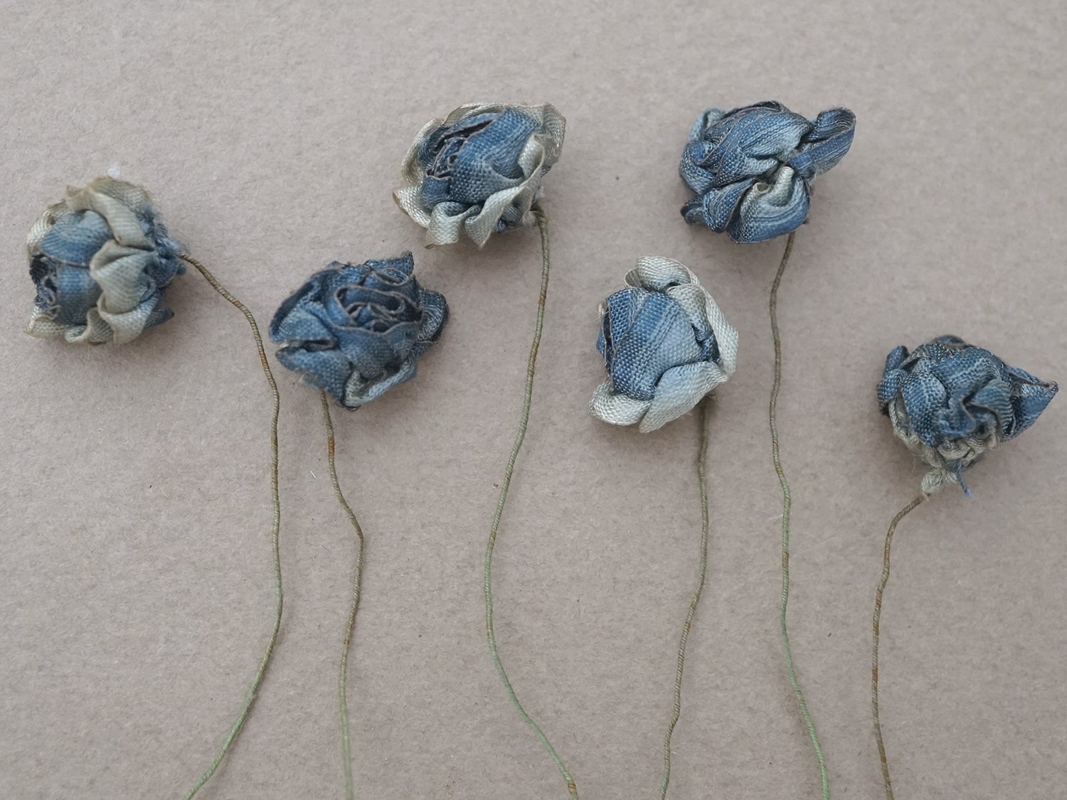 画像4: アンティーク シルク製 ロココモチーフ 6点セット 未使用 スモーキーブルー (4)