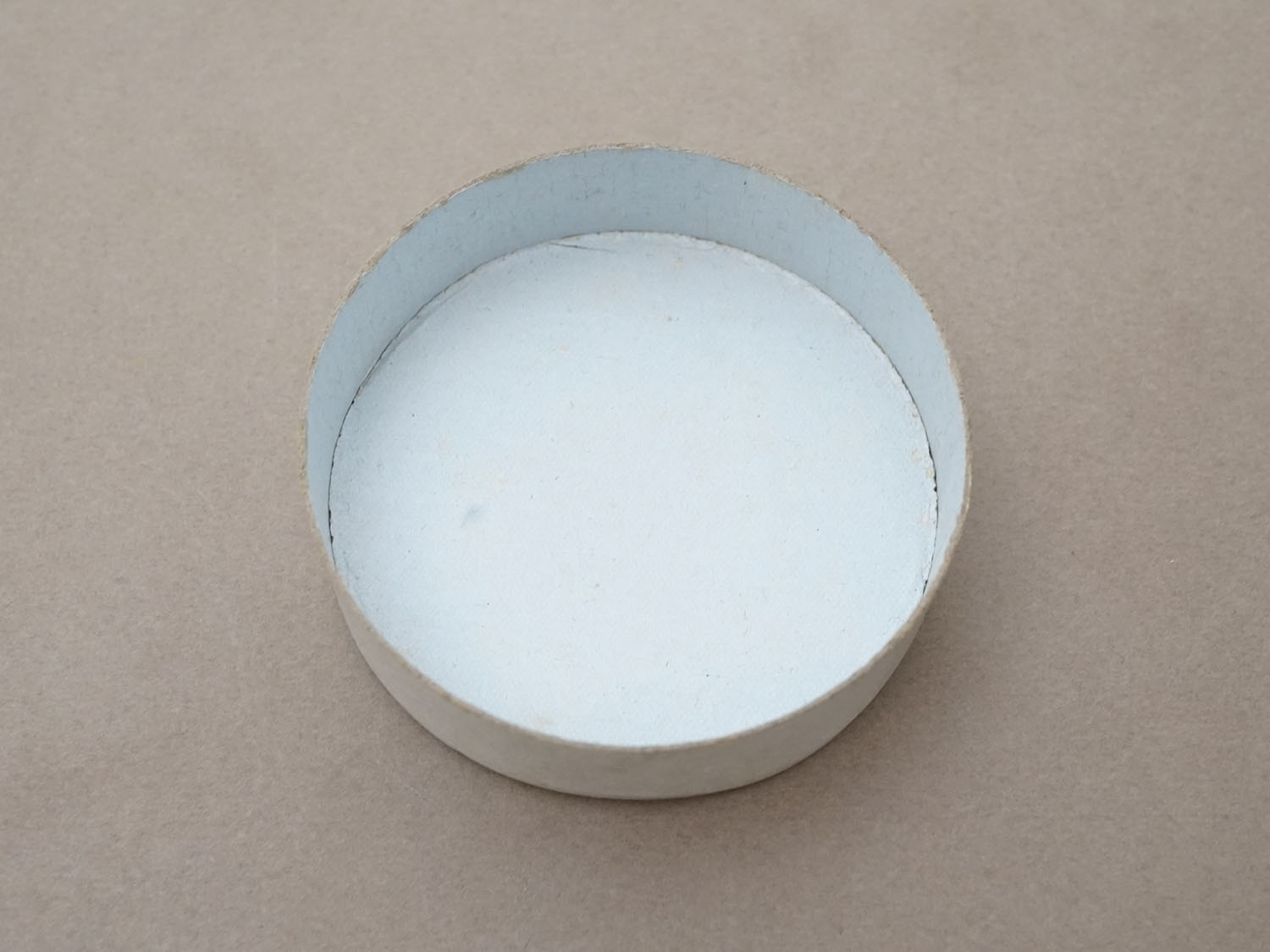 画像9: アンティーク ボンマルシェのスレッドケース 糸箱 ホワイト - AU BON MARCHE - (9)