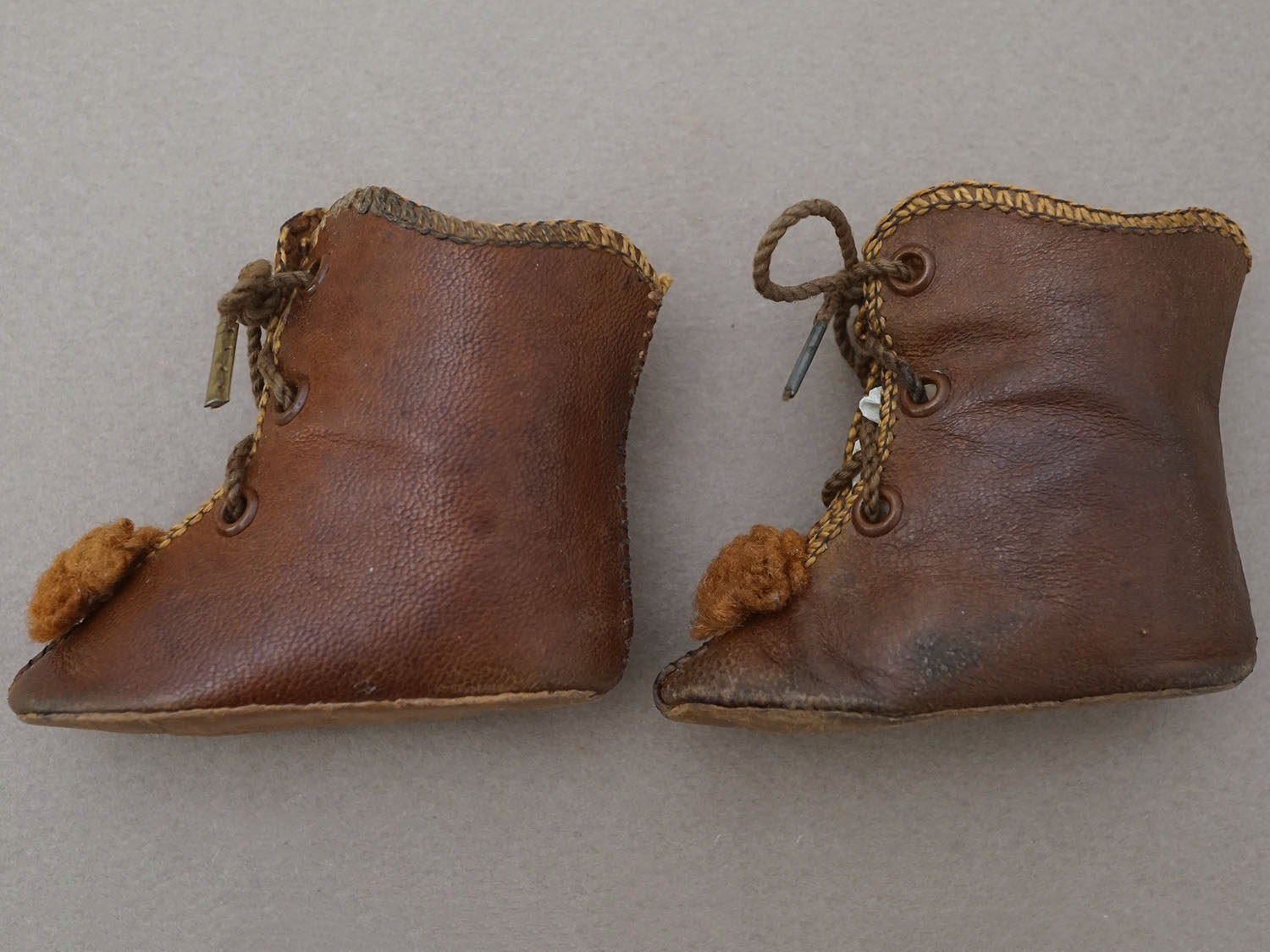 画像6: 19世紀末 アンティーク ALART ドールシューズ レザー ダークブラウン (7) 約6.6×2.7cm  (6)