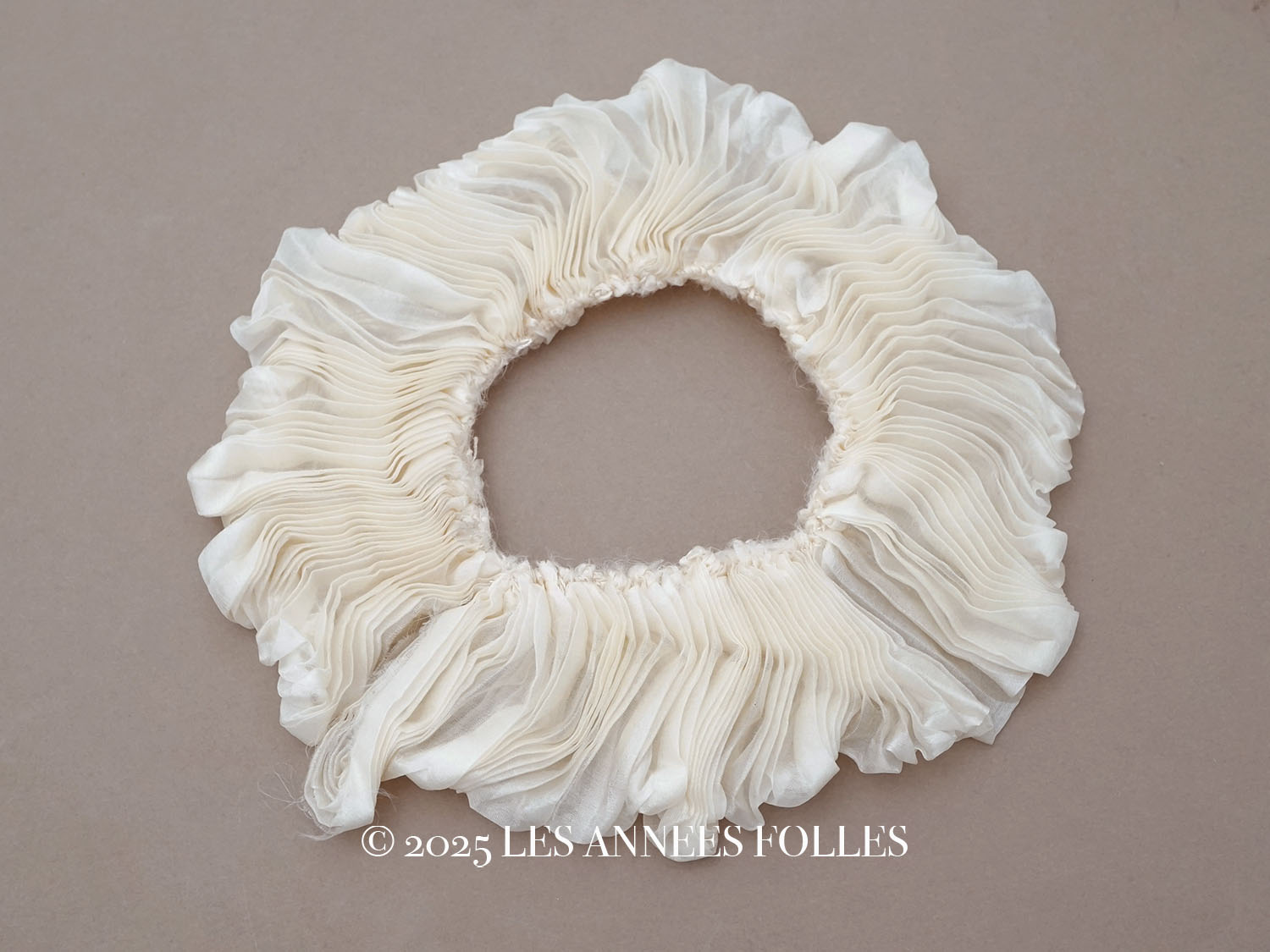 画像1: アンティーク シルクシフォンのプリーツ オフホワイト (1)