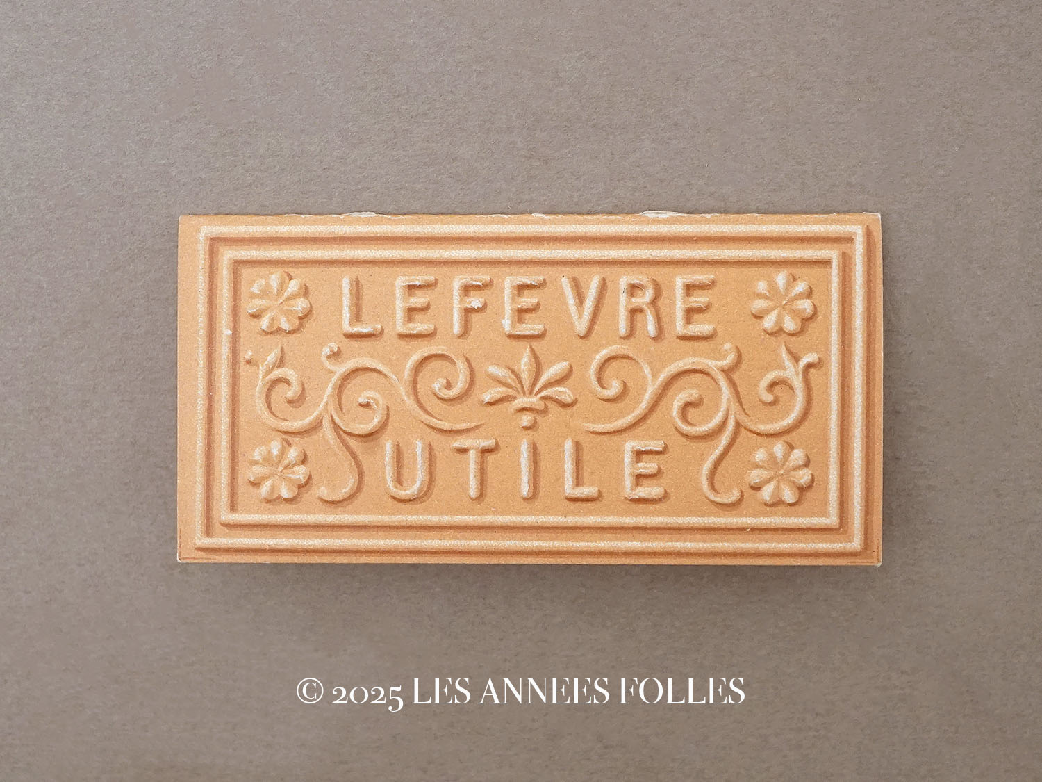 画像1: 1901年 アンティーク『LU』カレンダー ウエハース型 GAUFRETTE VANILLE - LEFEVRE-UTILE - (1)