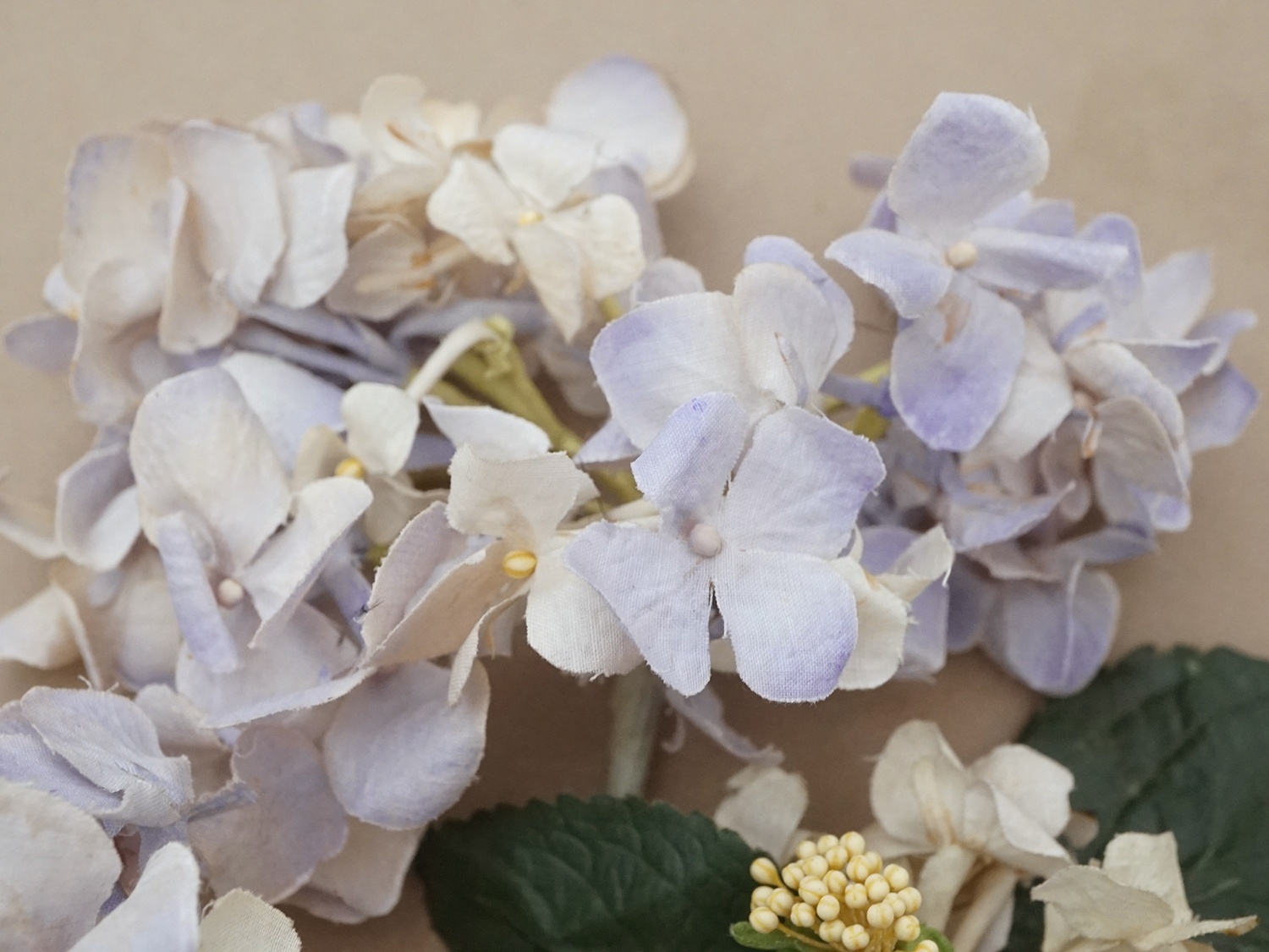 画像4: アンティーク 紫陽花の大きな布花 淡い青紫  (4)