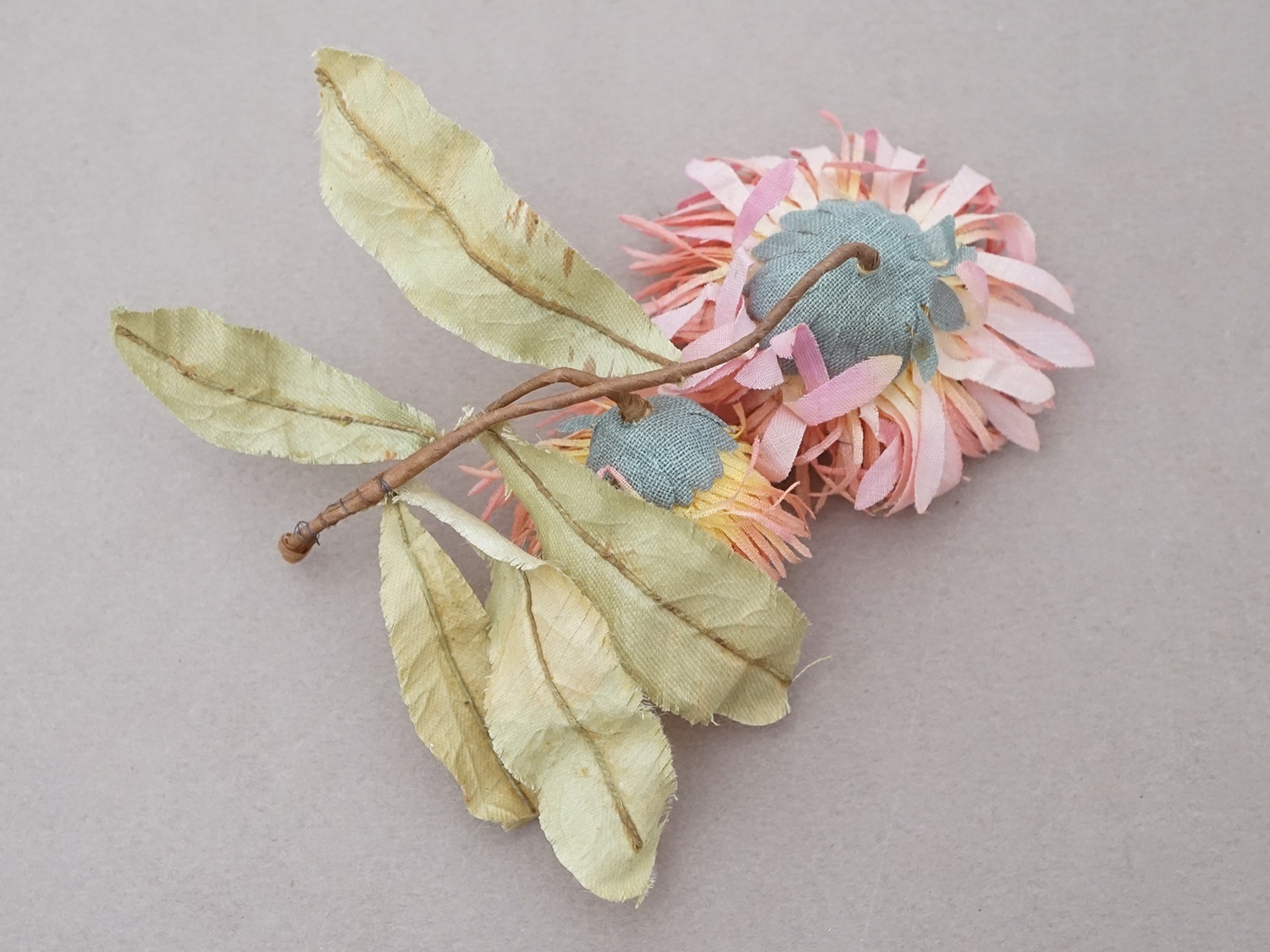 画像6:  アンティーク 布花 ダリア (6)