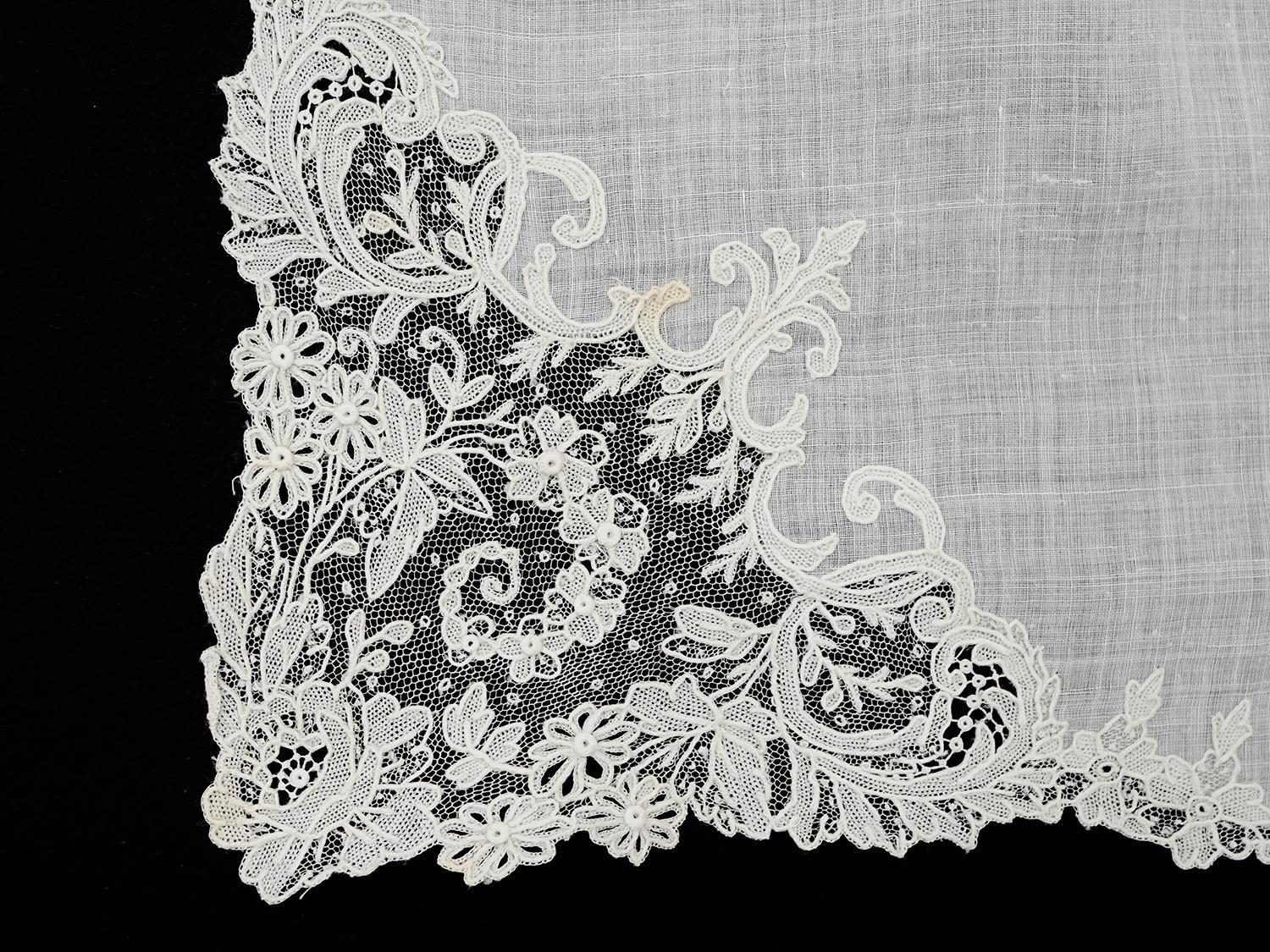 画像12: 【セール対象外】【クーポン対象外】19世紀 アンティーク ポワンドガーズ 結婚式のハンカチ【 ポワン・ド・ガーズ 】 (12)