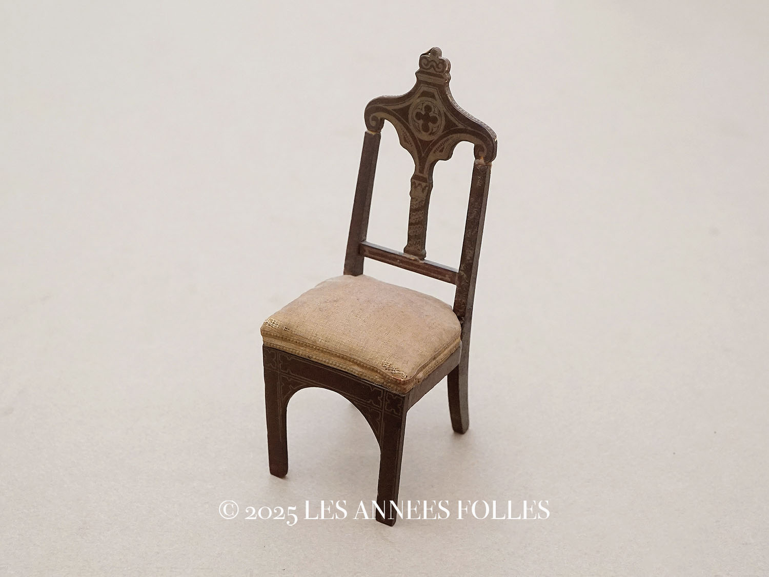 アンティーク家具 19世紀 アンティーク ミニョネット用 チェア 十字架付き ドール