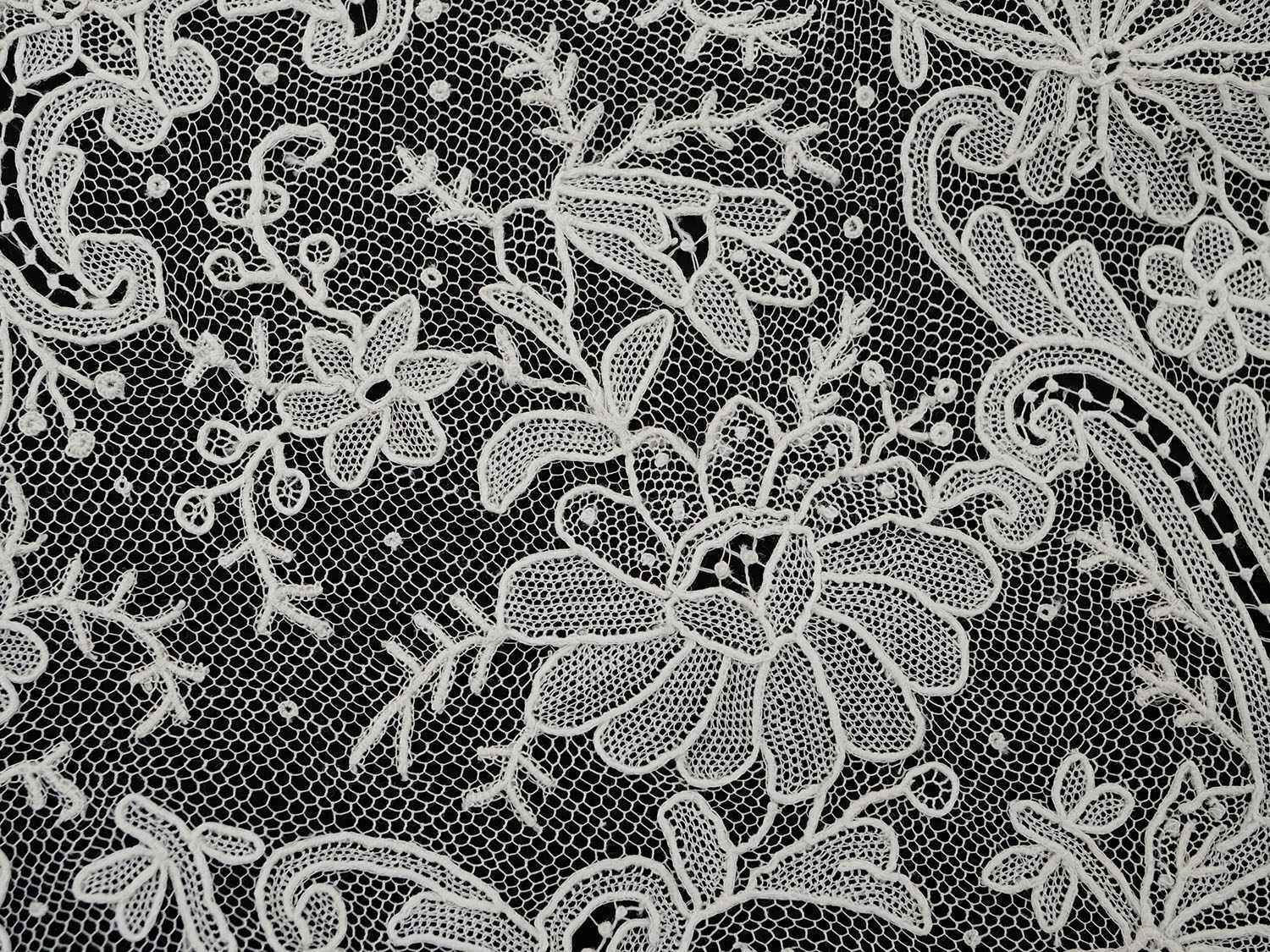 画像7: 19世紀 アンティーク ポワンドガーズ 結婚式のハンカチ【 ポワン・ド・ガーズ 】 (7)