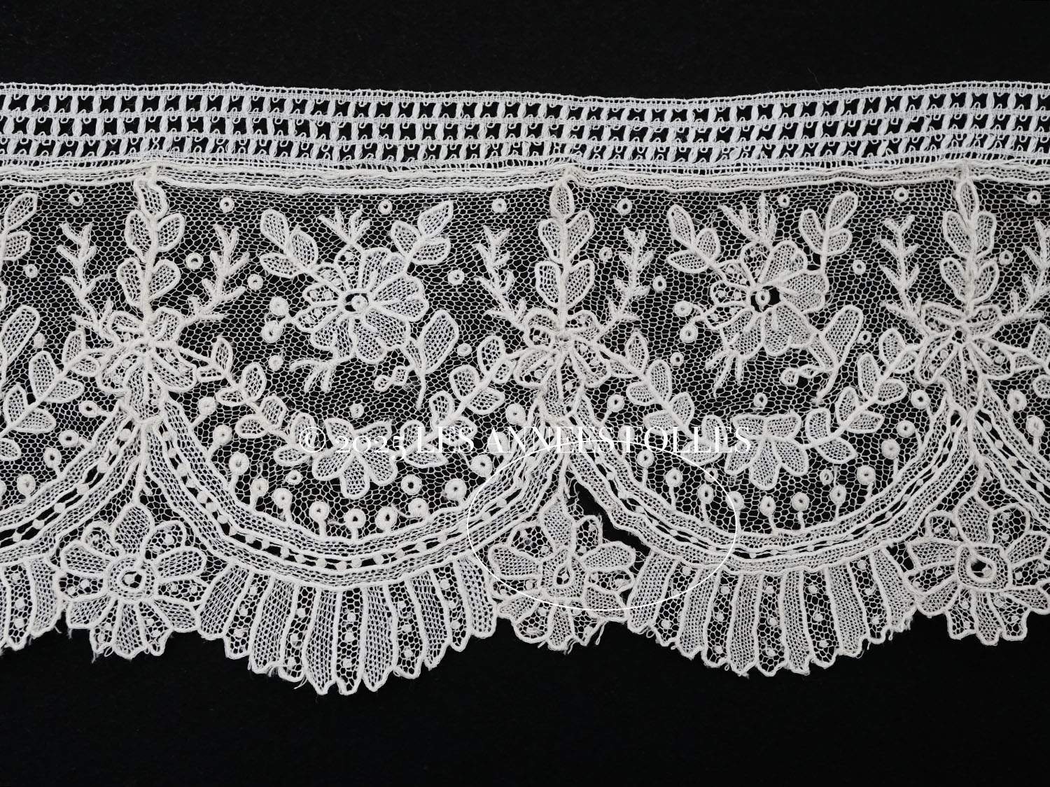 画像17: 19世紀末 アンティーク ポワンドガーズのボーダー ニードルレース  3.8m 8cm幅 花とリーフのガーランド 【ポワン・ド・ガーズ】  (17)