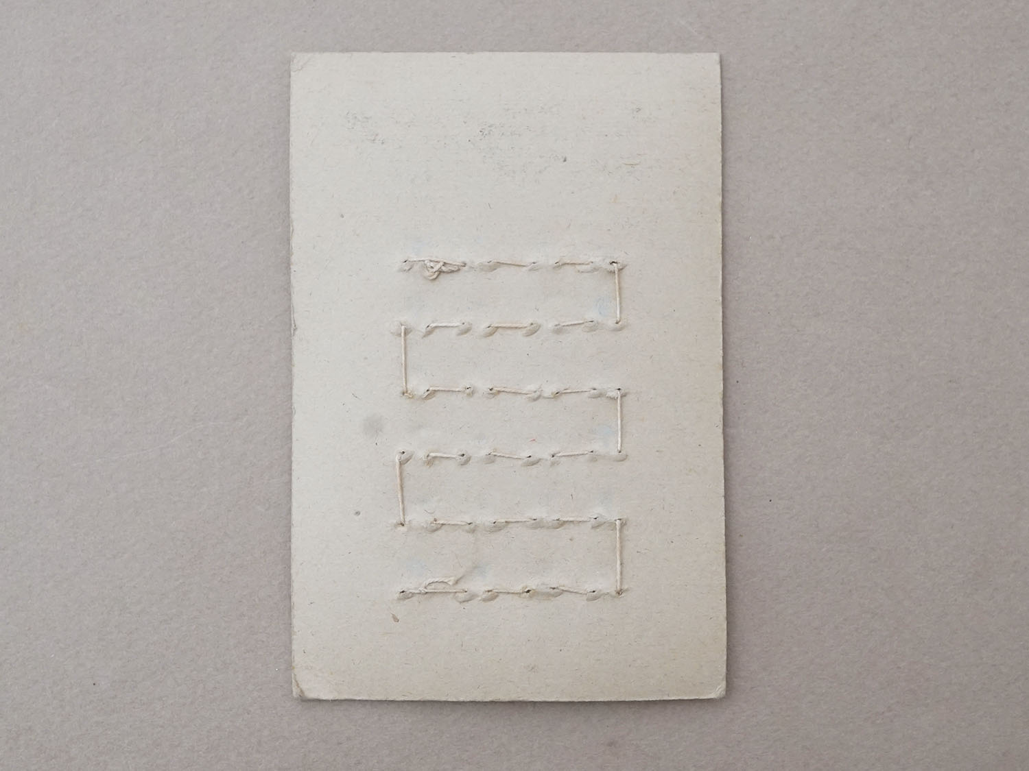 画像5: アンティーク マザーオブパール製 極小 ボタン 5mm 24ピース ウルトラマリンブルー シェルボタン (5)