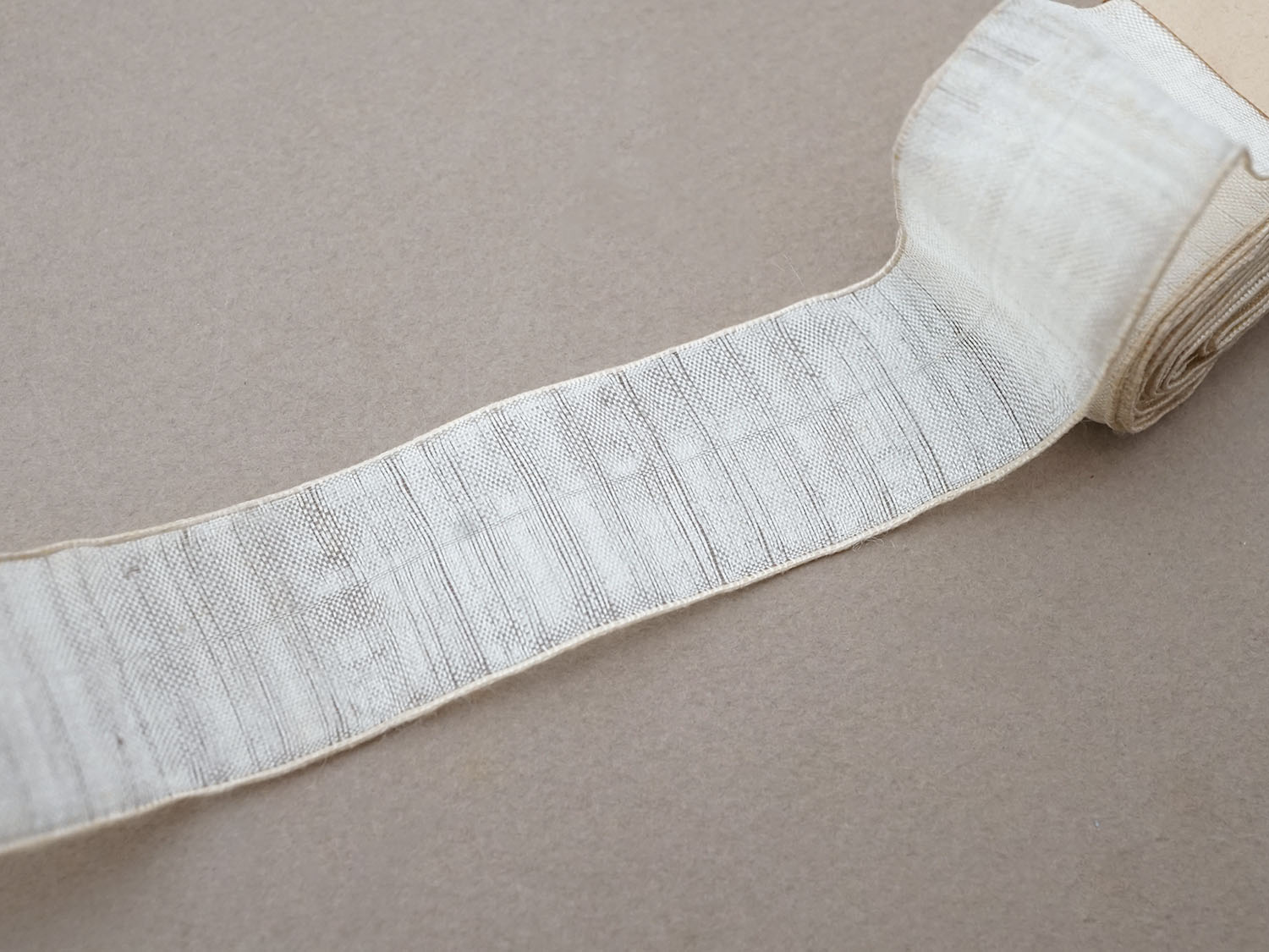 画像3: アンティーク オーガンジーのリボン オフホワイト 10m  (3)