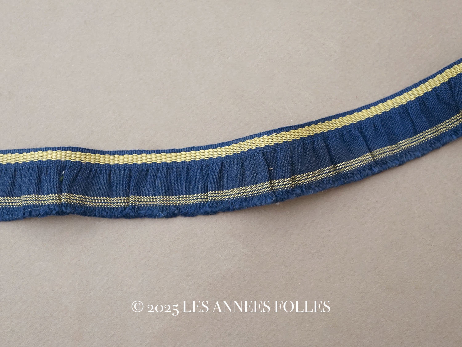 画像1: アンティーク ジャガード織 フリルリボン リネン製 インディゴブルー (1)