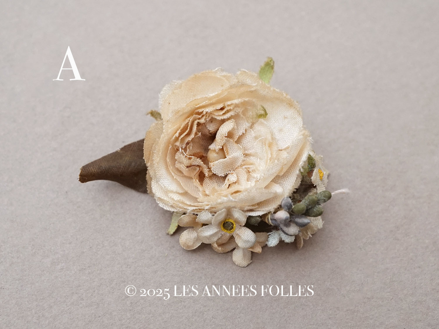 画像2: アンティーク 小さな布花 薔薇＆勿忘草 ドール用 (2)