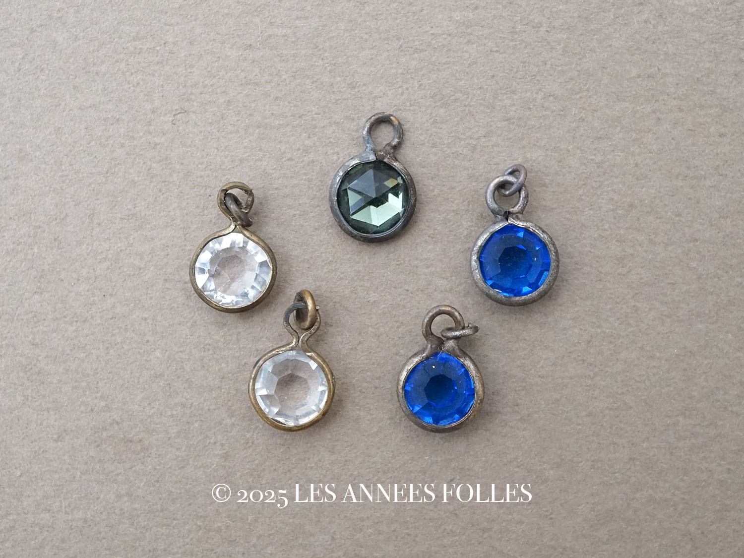 画像1: 19世紀末 アンティーク ラインストーン 5ピースのセット 8mm  (1)