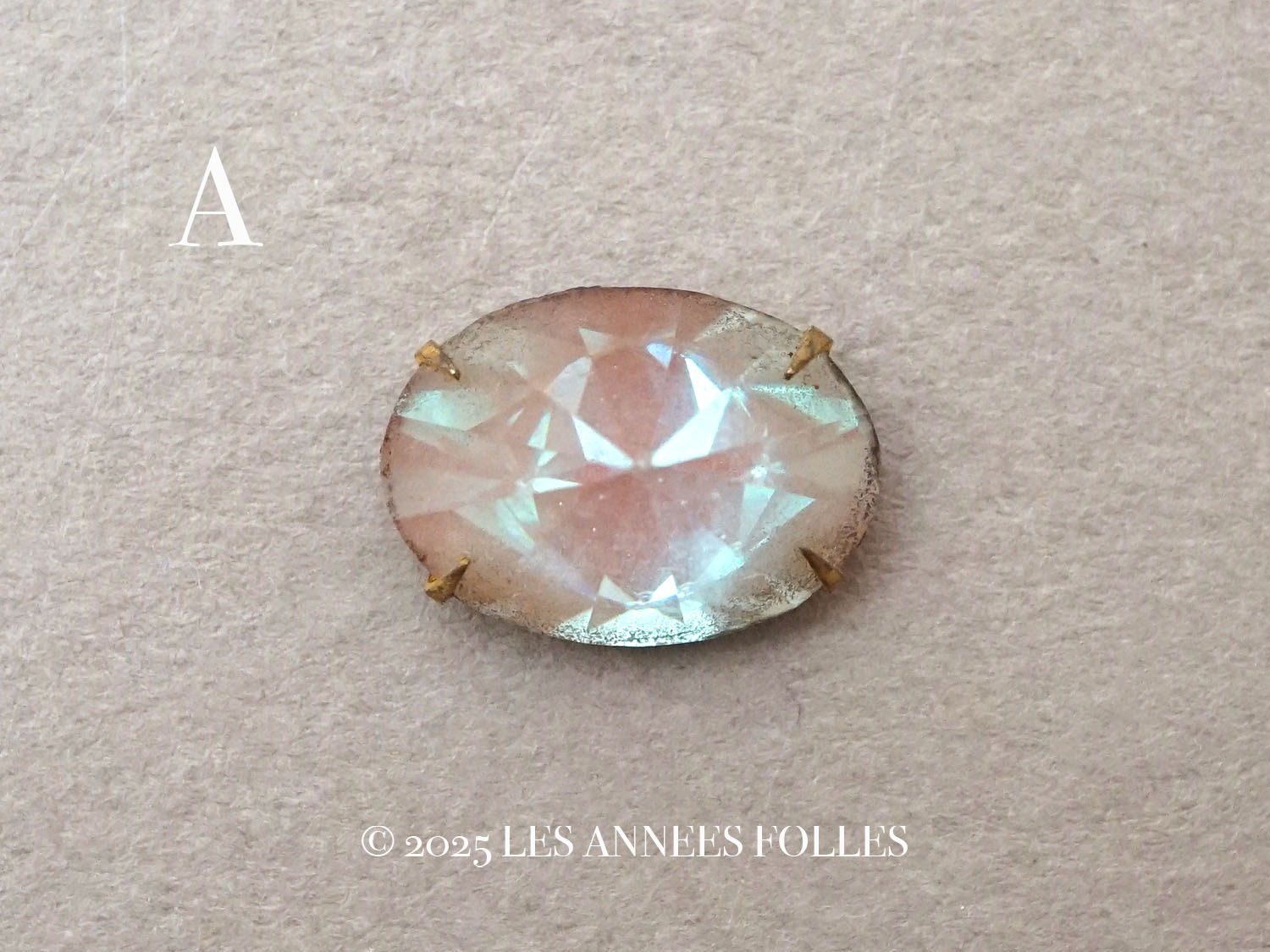 画像2: 【セール対象外】【クーポン対象外】アンティーク サフィレットのルース オーバル 11×15mm (2)