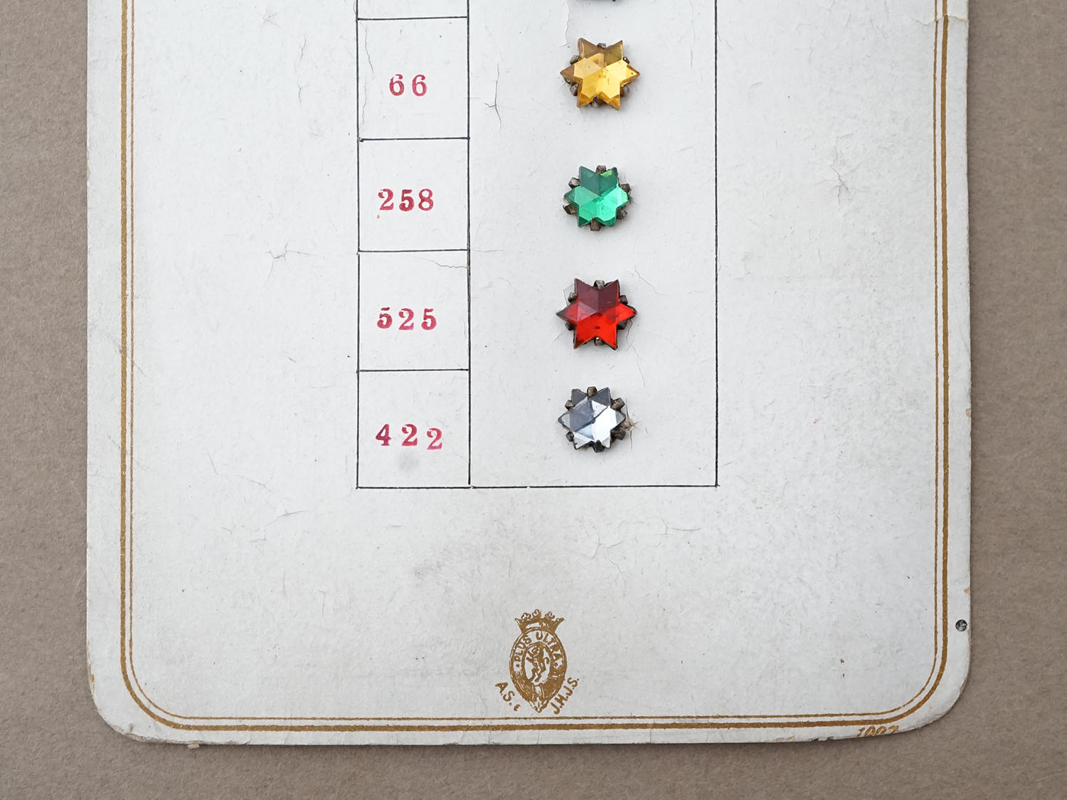 画像5: 19世紀末 アンティーク  サンプラー 星型 ガラスビーズ 8mm - AS & JHJS - (5)