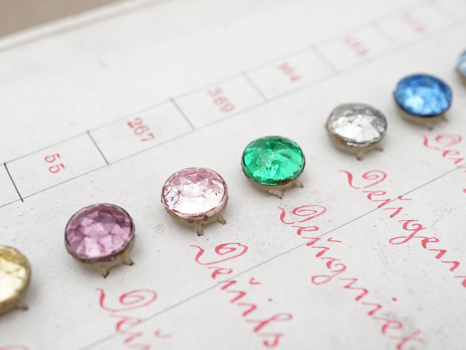 画像7: 19世紀末 アンティーク  サンプラー メタリック グラスストーン - AS & JHJS - (7)