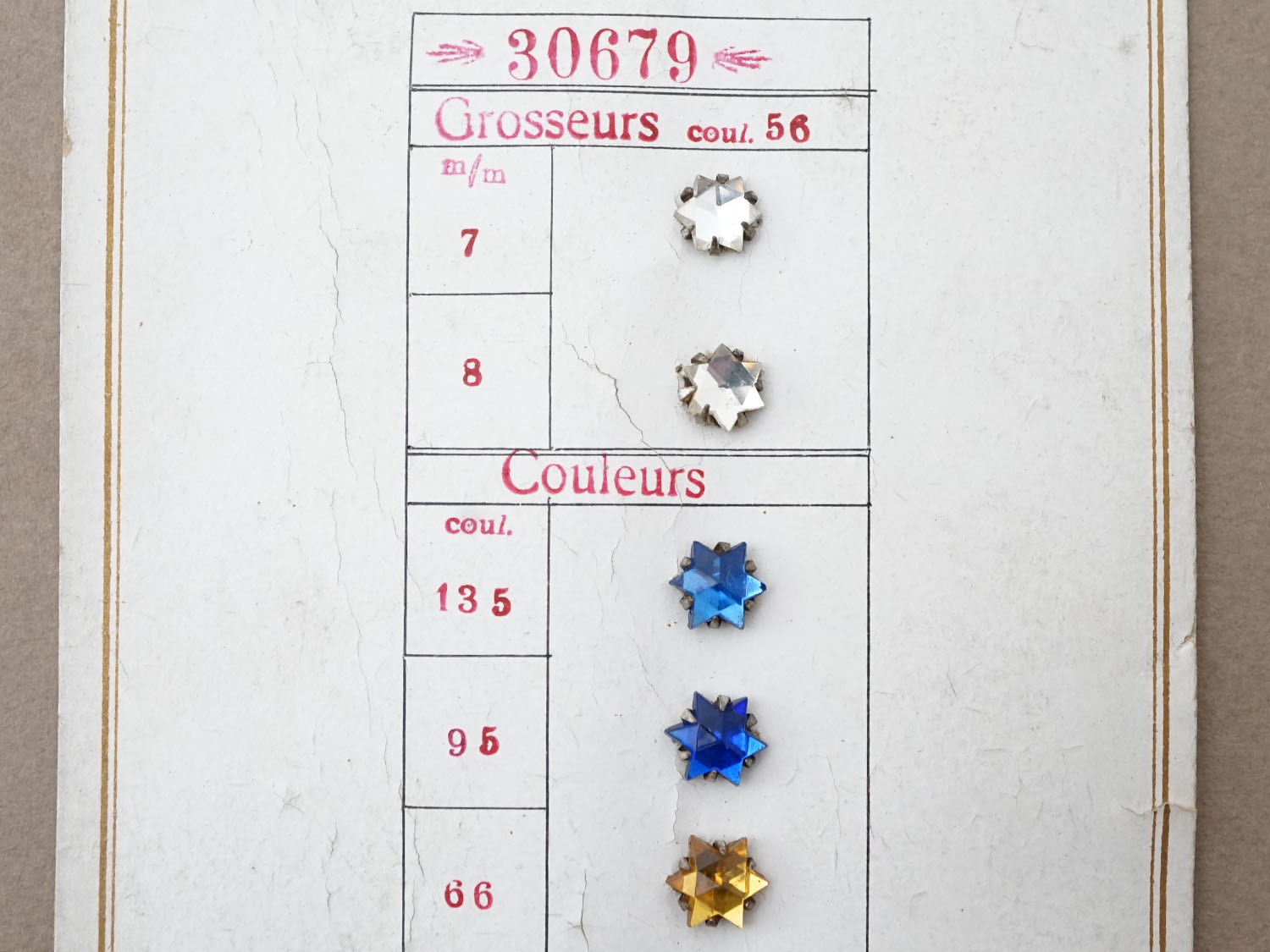 画像4: 19世紀末 アンティーク  サンプラー 星型 ガラスビーズ 8mm - AS & JHJS - (4)