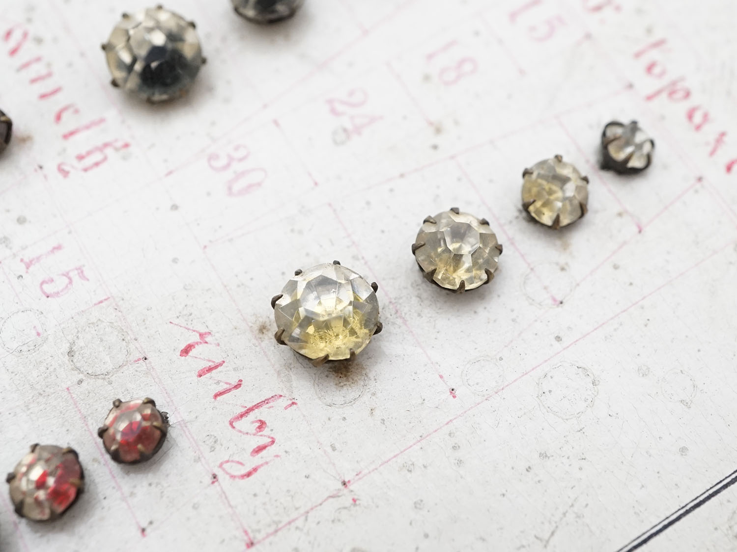 画像7: 19世紀末 アンティーク  サンプラー グラスストーン - AS & JHJS - (7)