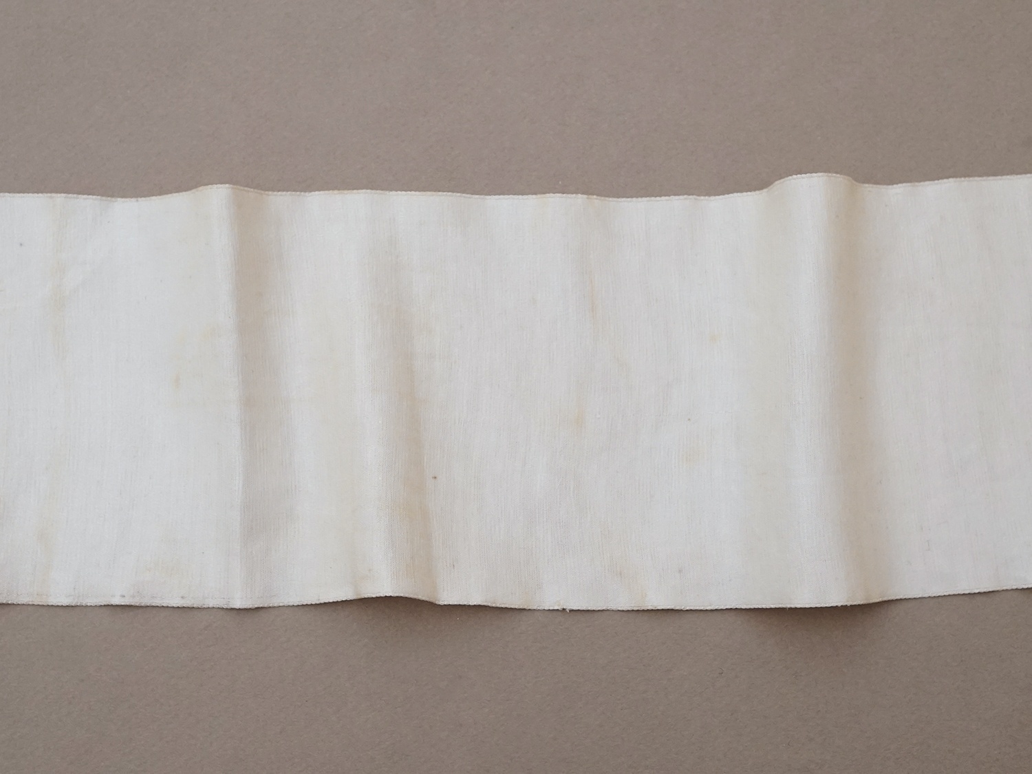 画像12: 18世紀 アンティーク シルクサテンのファブリック オフホワイト 205cm (12)